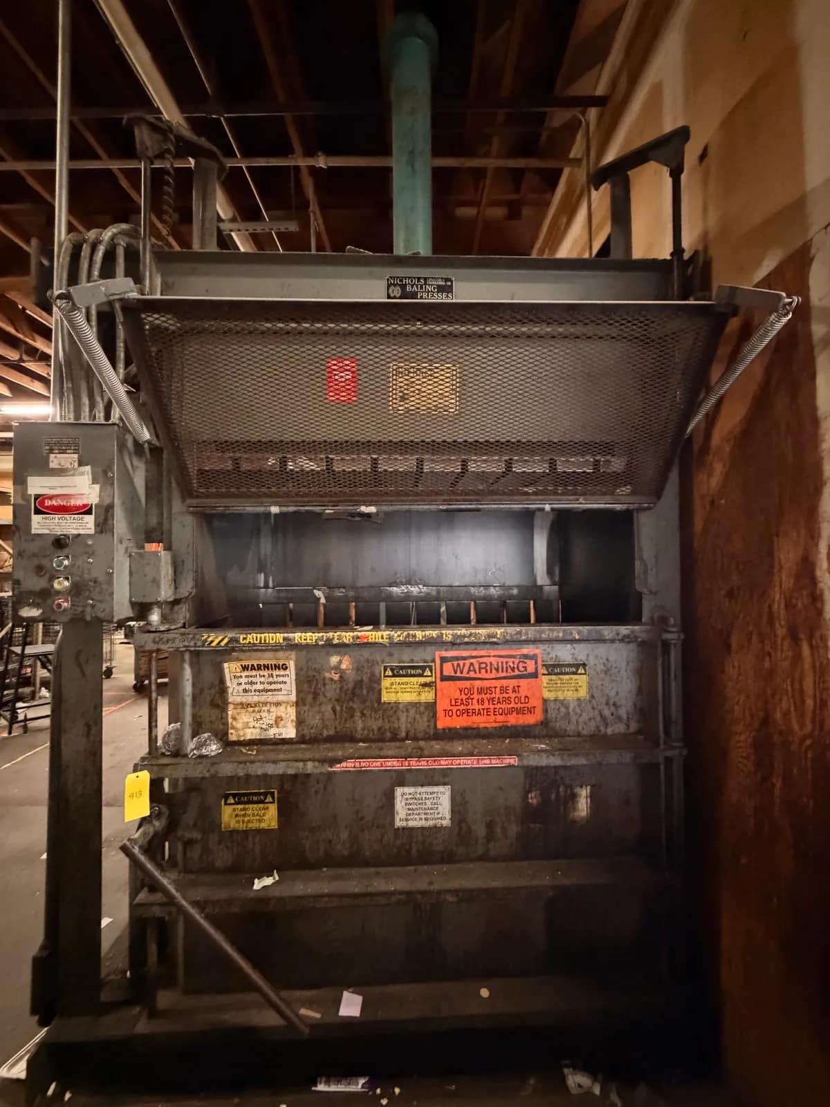 bailing-press-cardboard-bailer-e1dc98