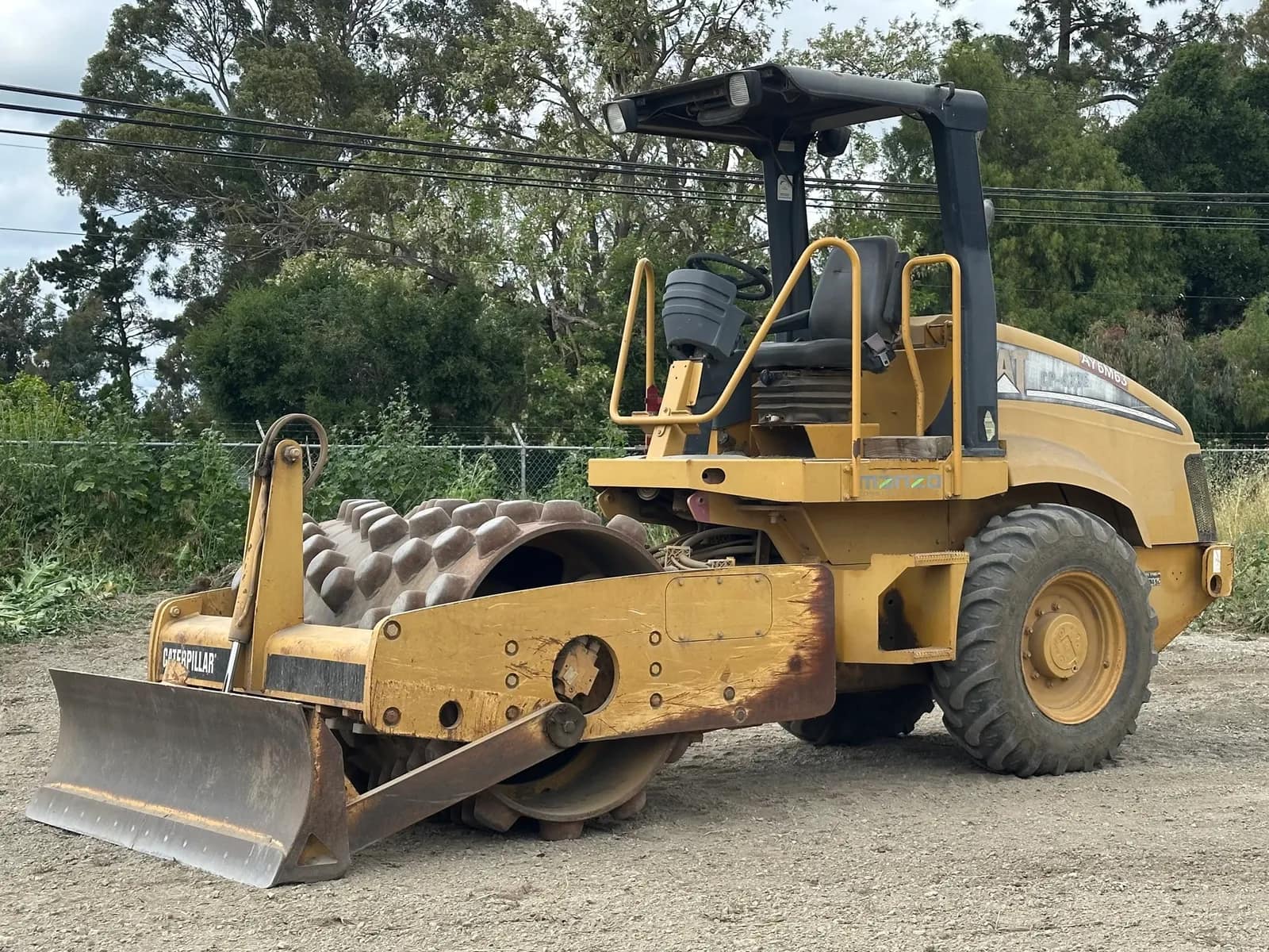 cat-cp-433e-vibratory-66-single-drum-compactor-mo9k57s7