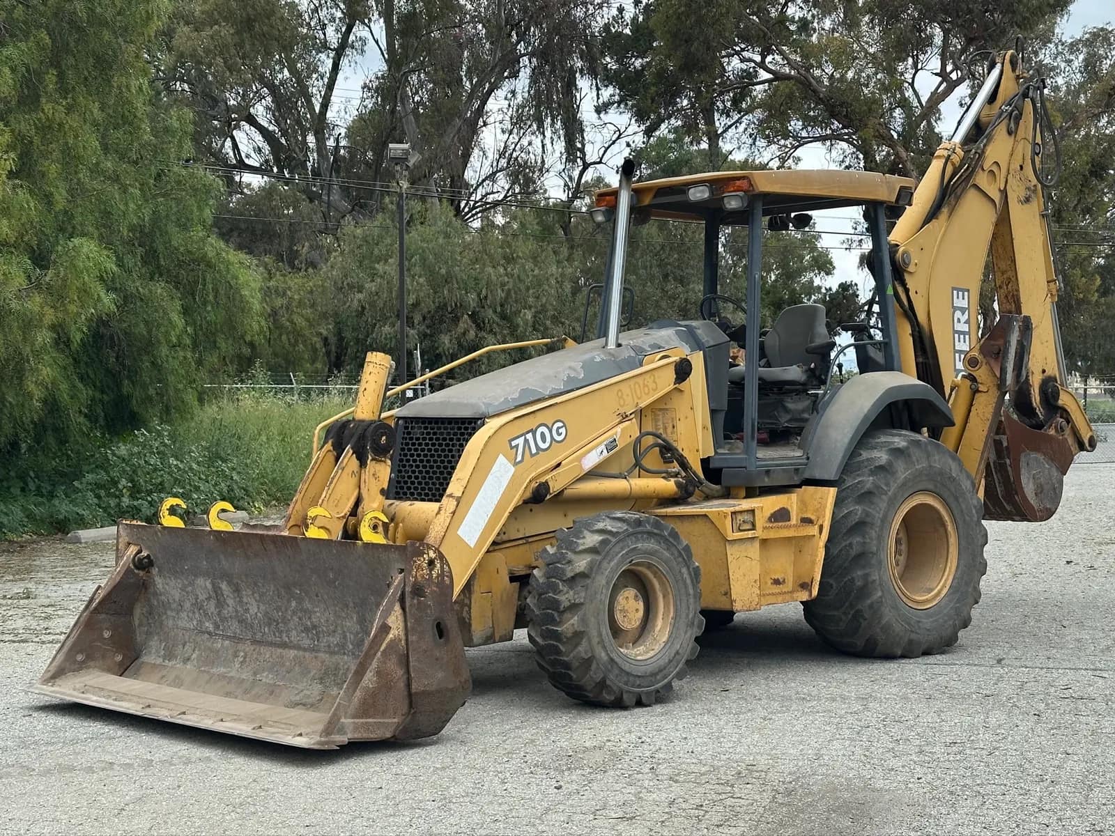 john-deere-710g-4wd-backhoe-loader-with-4-in-1-bucket-and-extendable-dipperstick-mo29bupy