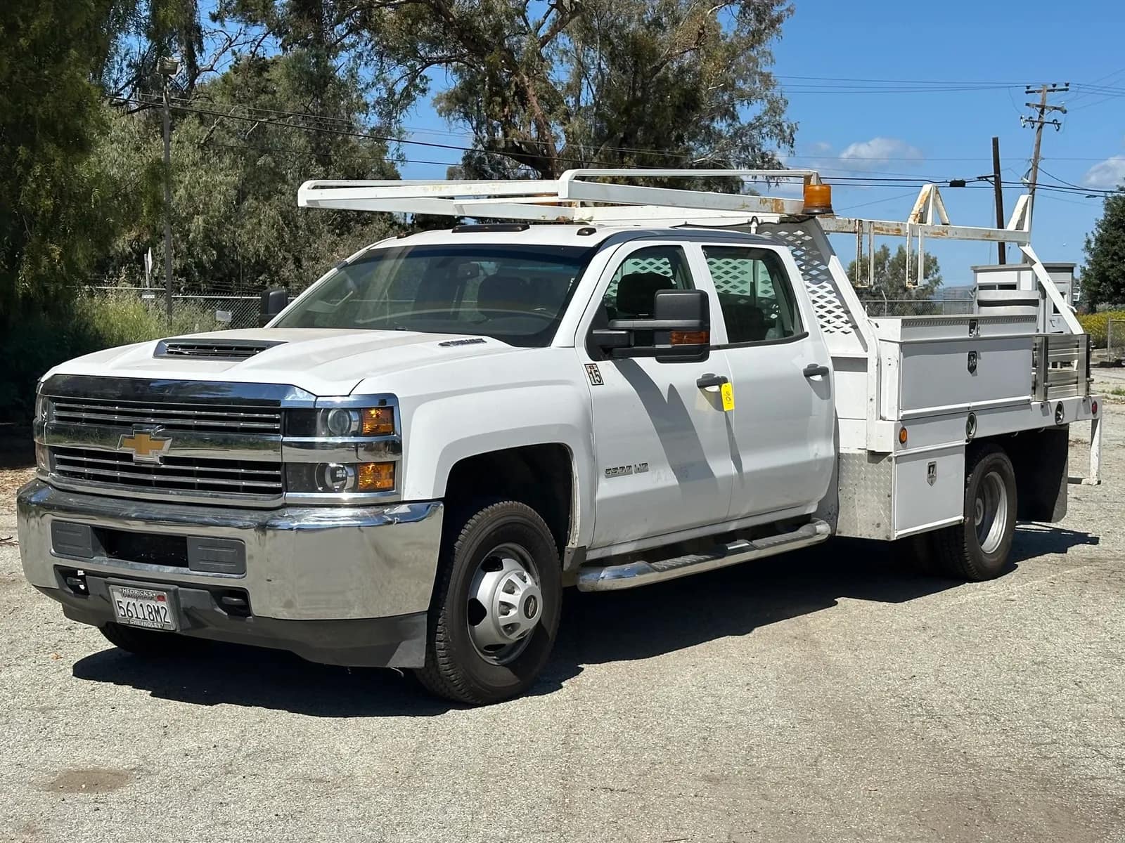 2018-chevrolet-3500hd-crew-cab-duramax-turbo-diesel-dually-utility-truck-with-lumber-rack-mo291i4z