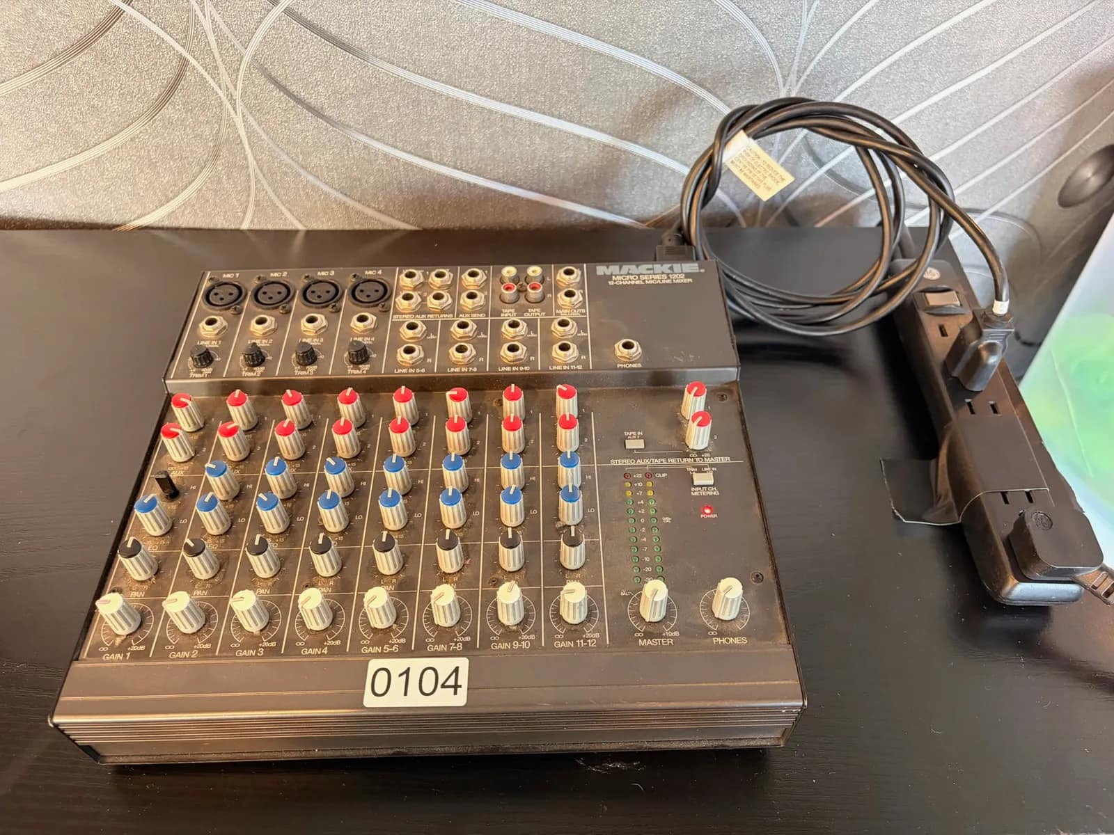 mackie-micro-series-1202-12-channel-micline-mixer-mpbjnw1x