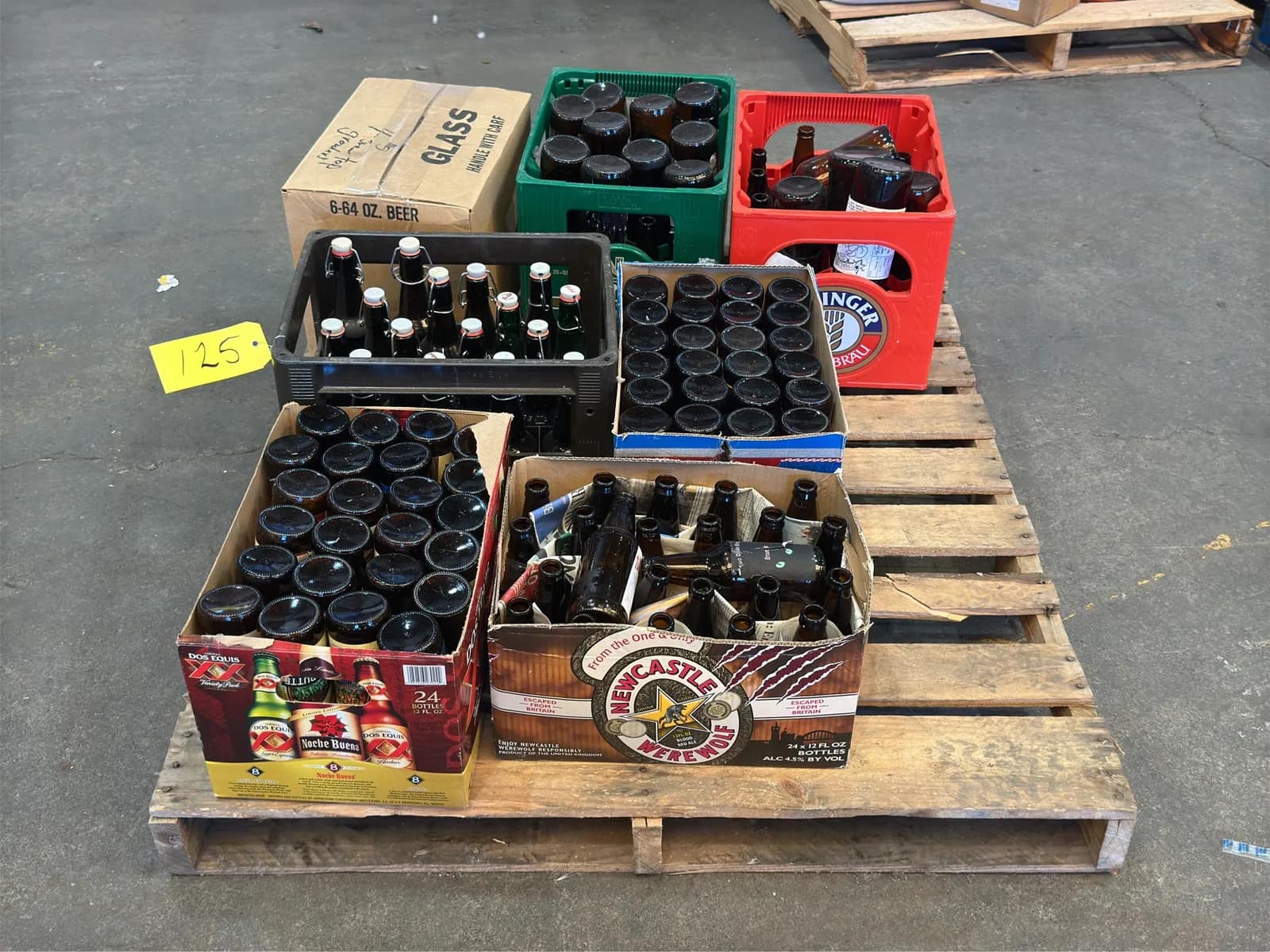 contents-of-pallet-bulk-lot-of-assorted-empty-glass-bottles-mppsmo21