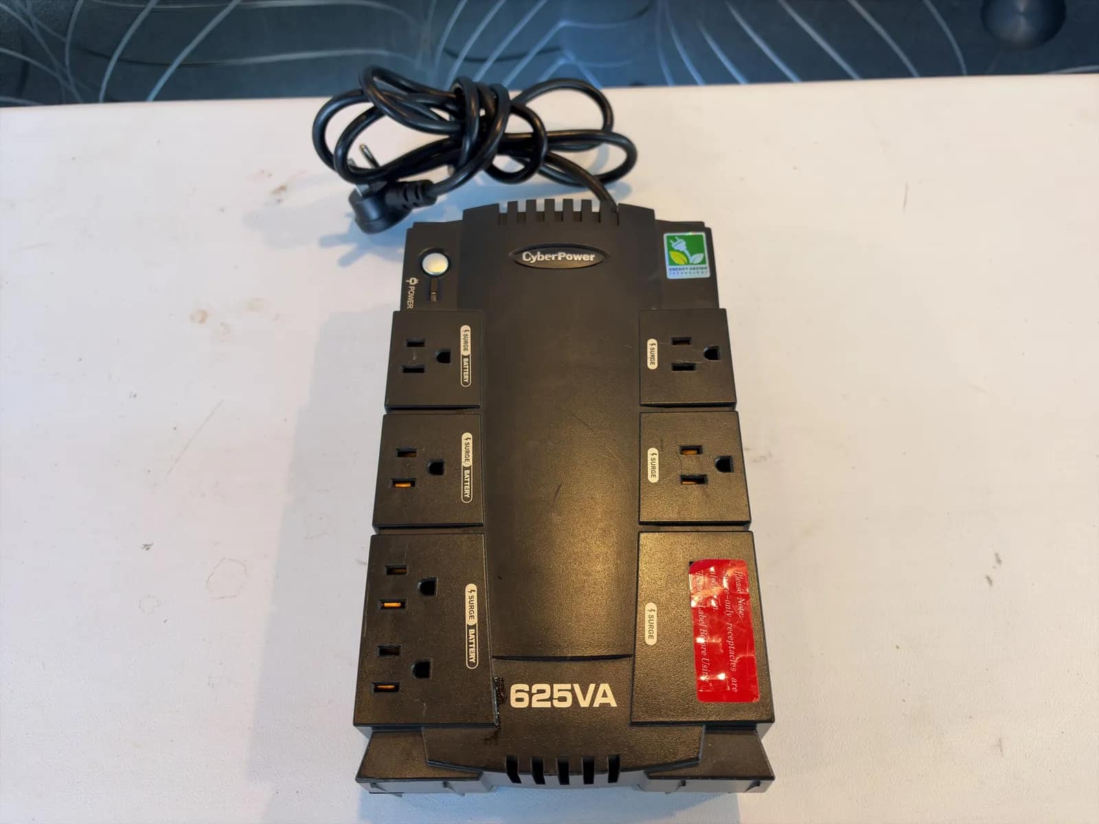 cyberpower-625va-surge-protector-power-strip-with-8-outlets-6461b0