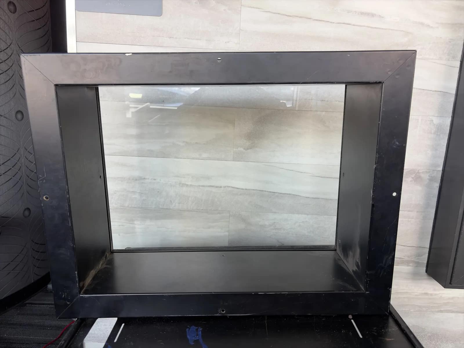 projection-booth-window-124952