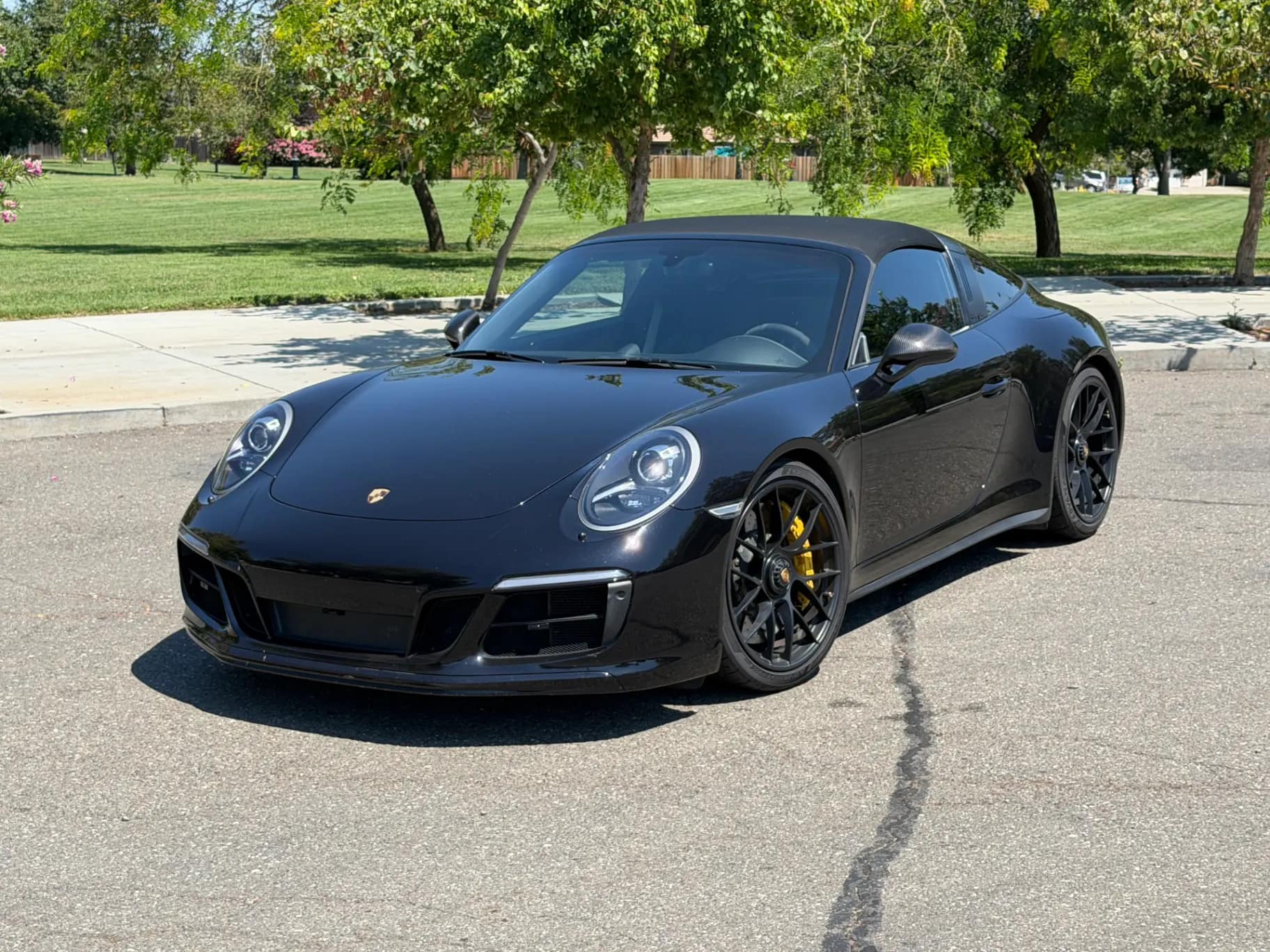 2018-porsche-911-targa-4-gts-mr1aufli