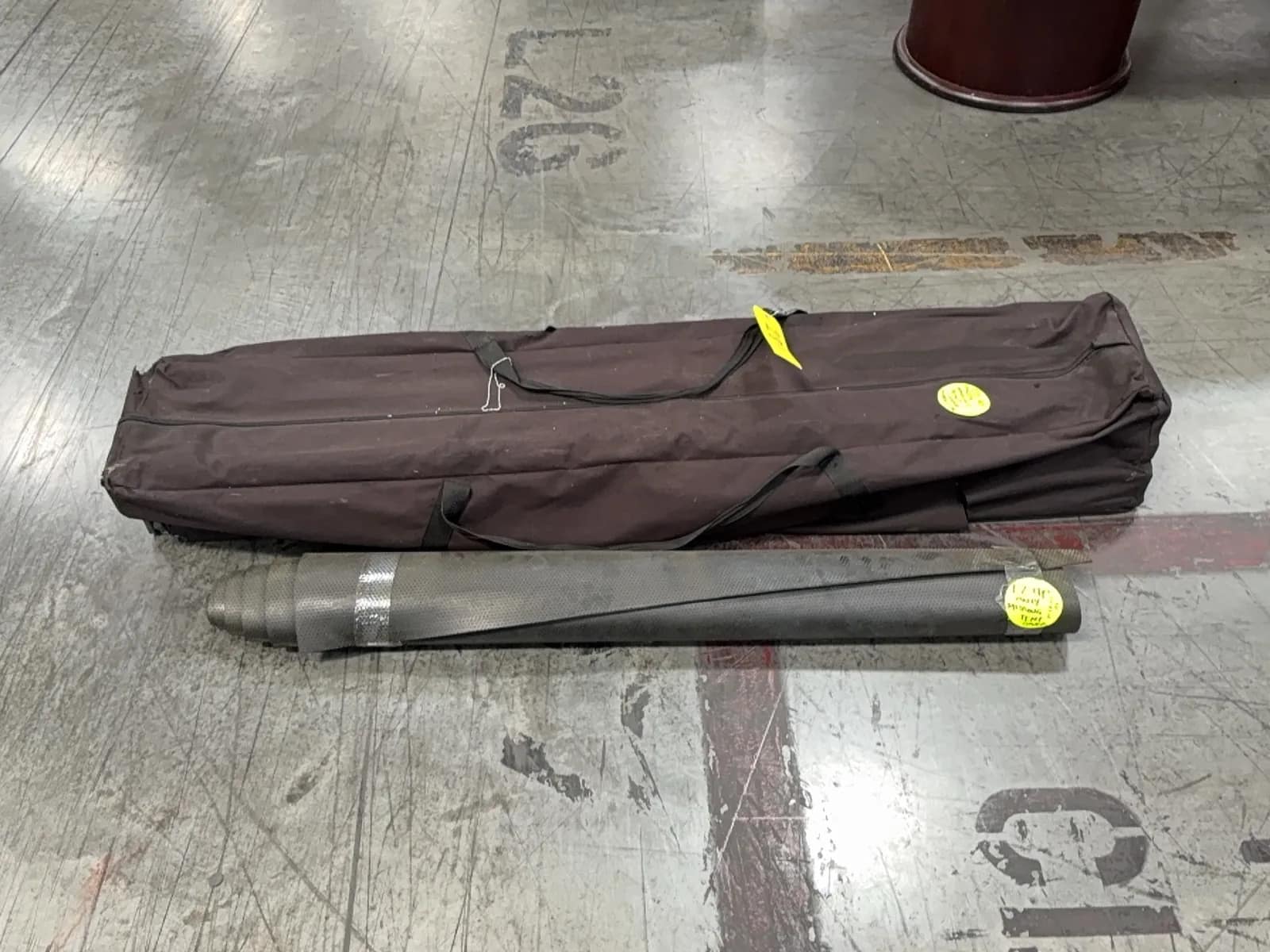ez-up-folding-tent-with-floor-pad-no-tent-cover-mqkbos26