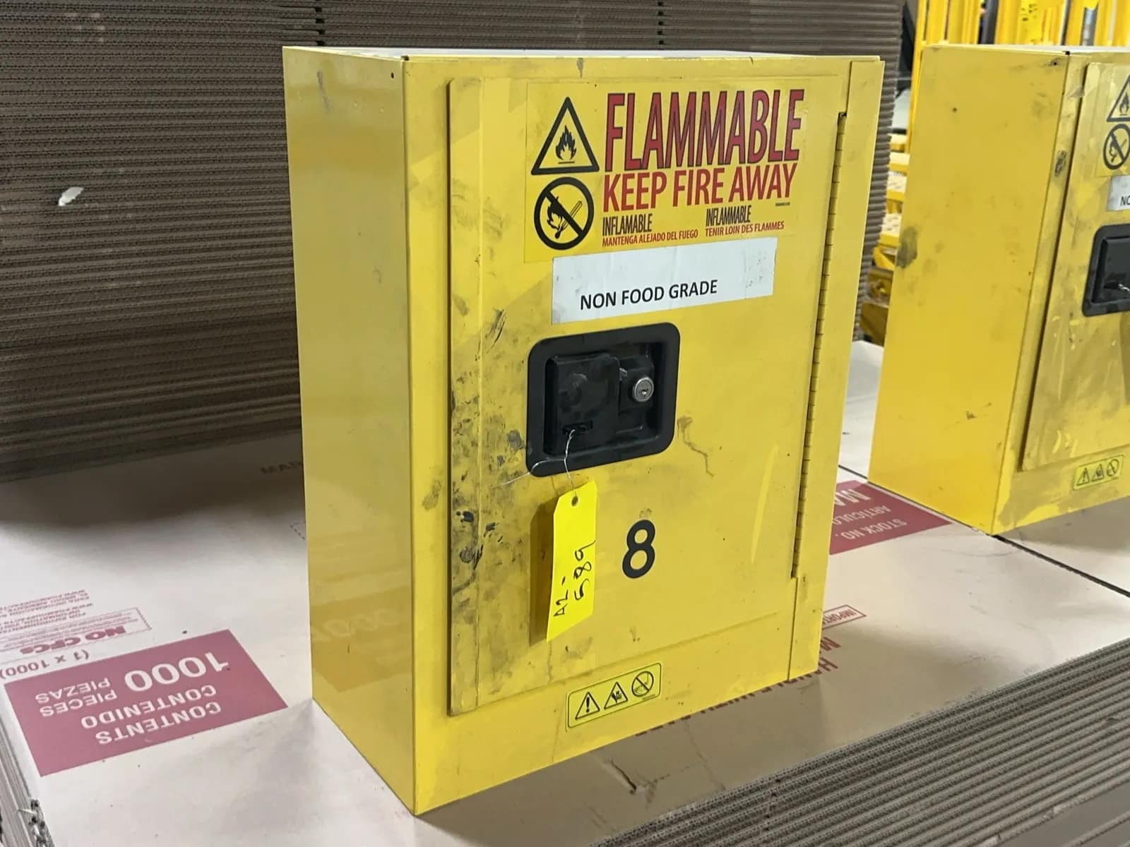 uline-flammable-liquid-storage-cabinet-mrdq482l