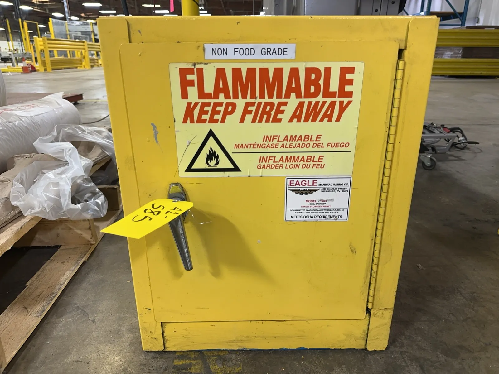 eagle-4-gallon-safety-storage-cabinet-mrl9jys5