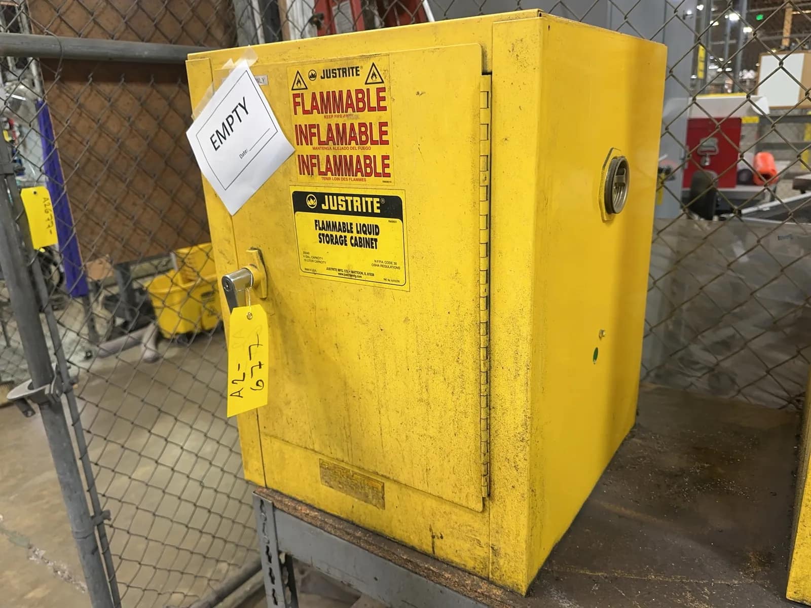 justrite-4-gallon-flammable-liquid-storage-cabinet-mrdq4mcc