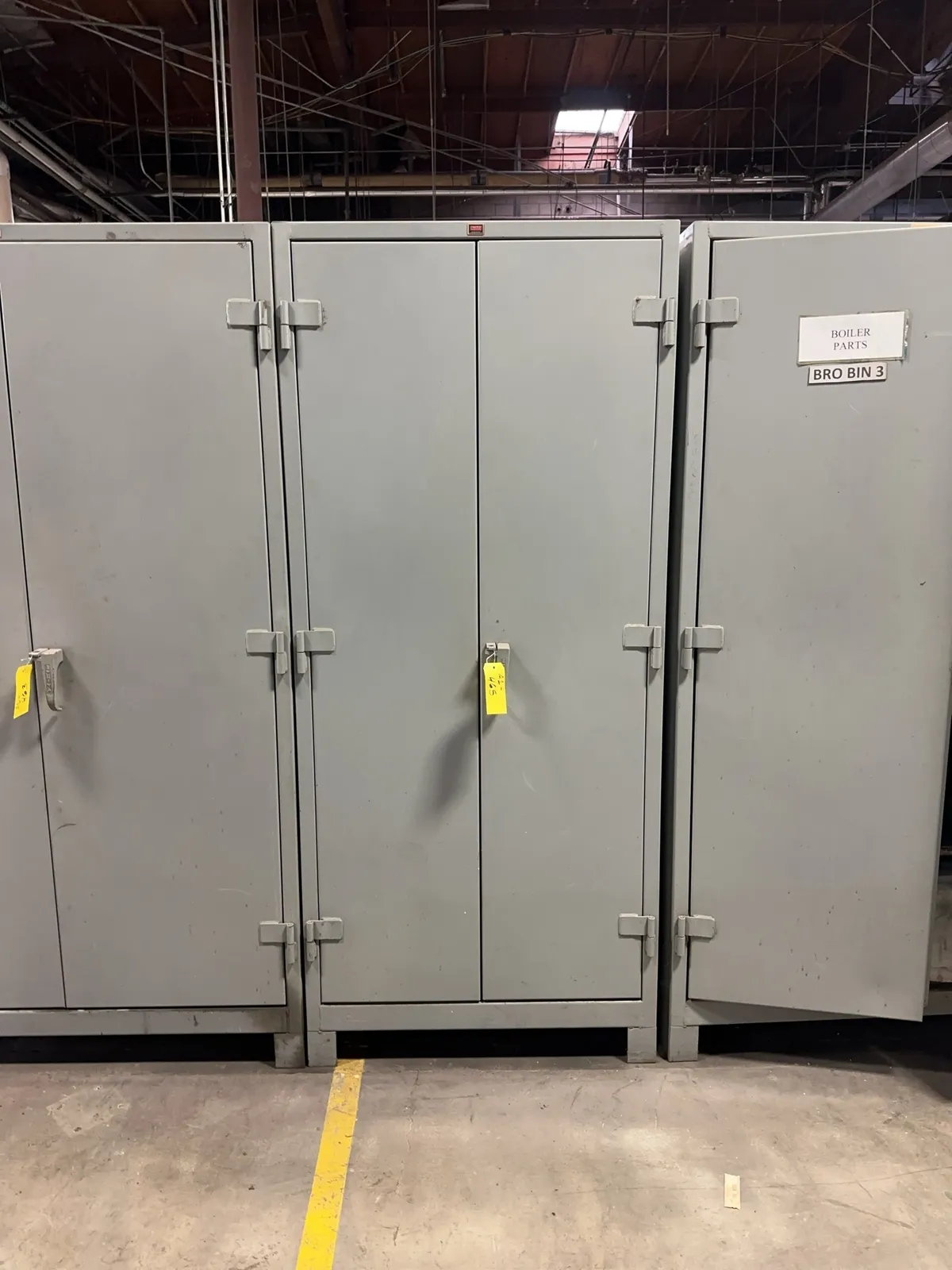 lyon-storage-cabinet-contents-not-included-mrbfov7a