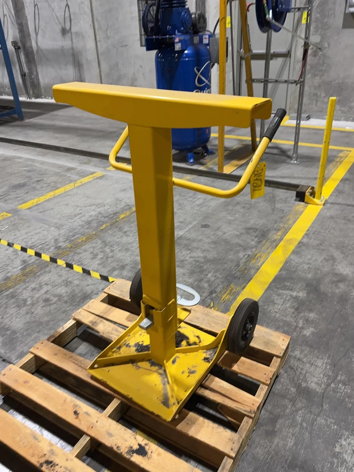 1-global-trailer-stabilization-jack-stand-mrl95uxc