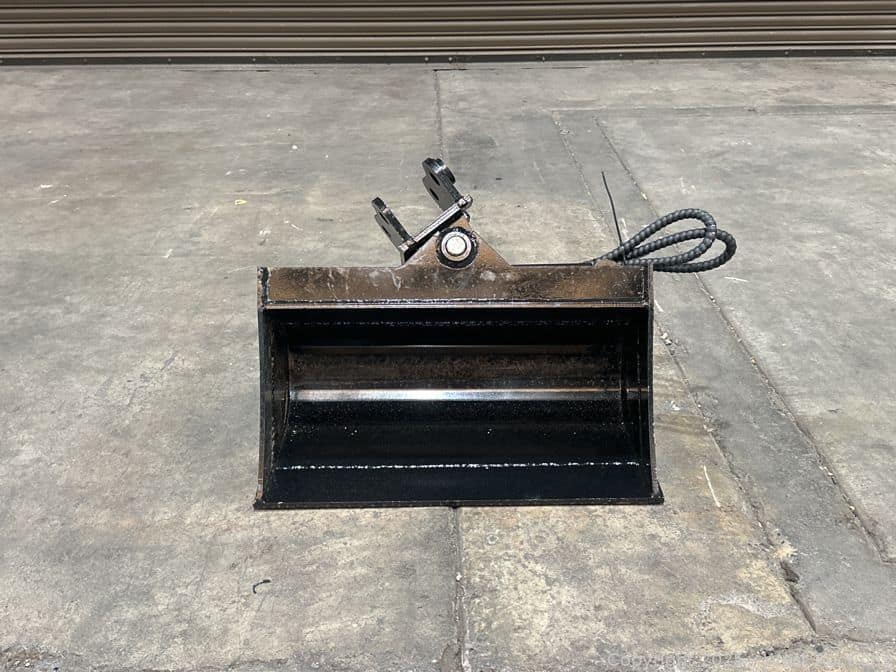2026-future-24-tilting-excavator-bucket-fit-to-1-2-ton-excavator-unused-mro3ztom