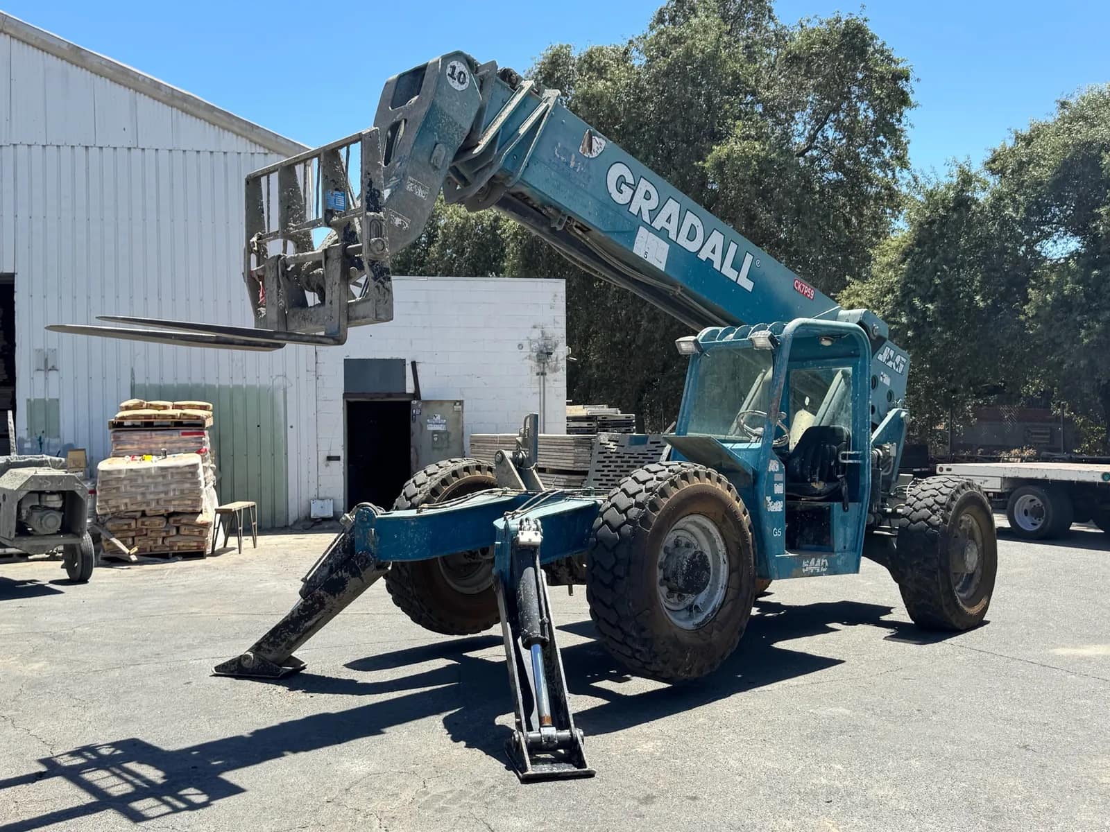 gradall-544d-10-10000lb-55-telescopic-telehandler-msxiyq74