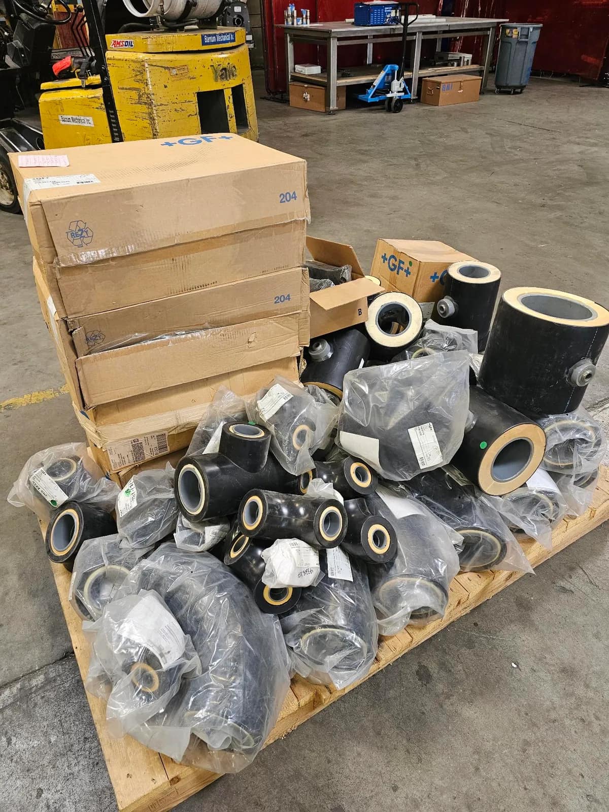 pallet-of-gf-coolfit-abs-fittings-msnqo5r3