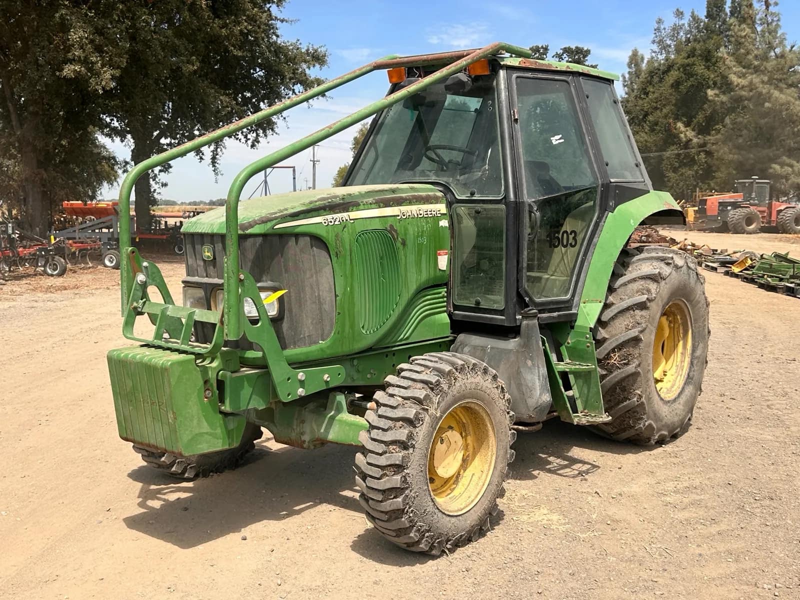 2005-john-deere-6520l-4wd-orchardvinyard-tractor-mtj8zcft