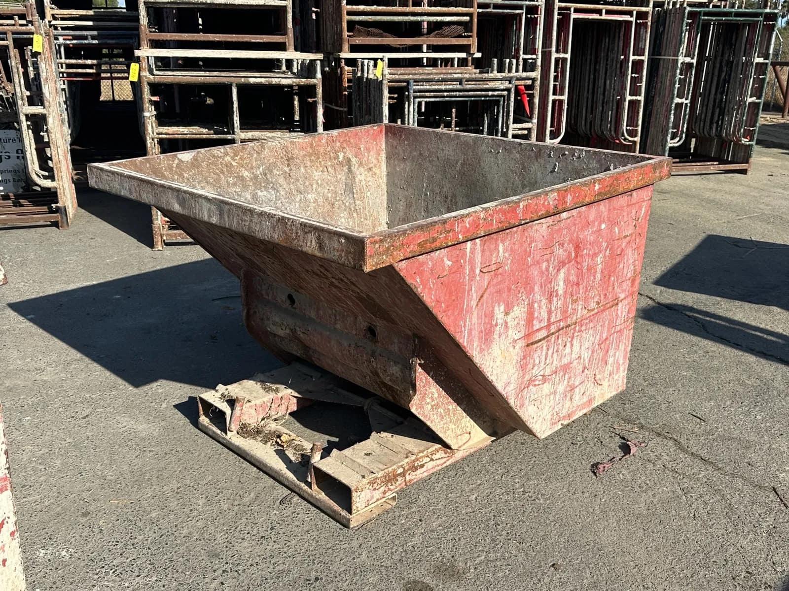 self-dumping-hopper-mudllyt5
