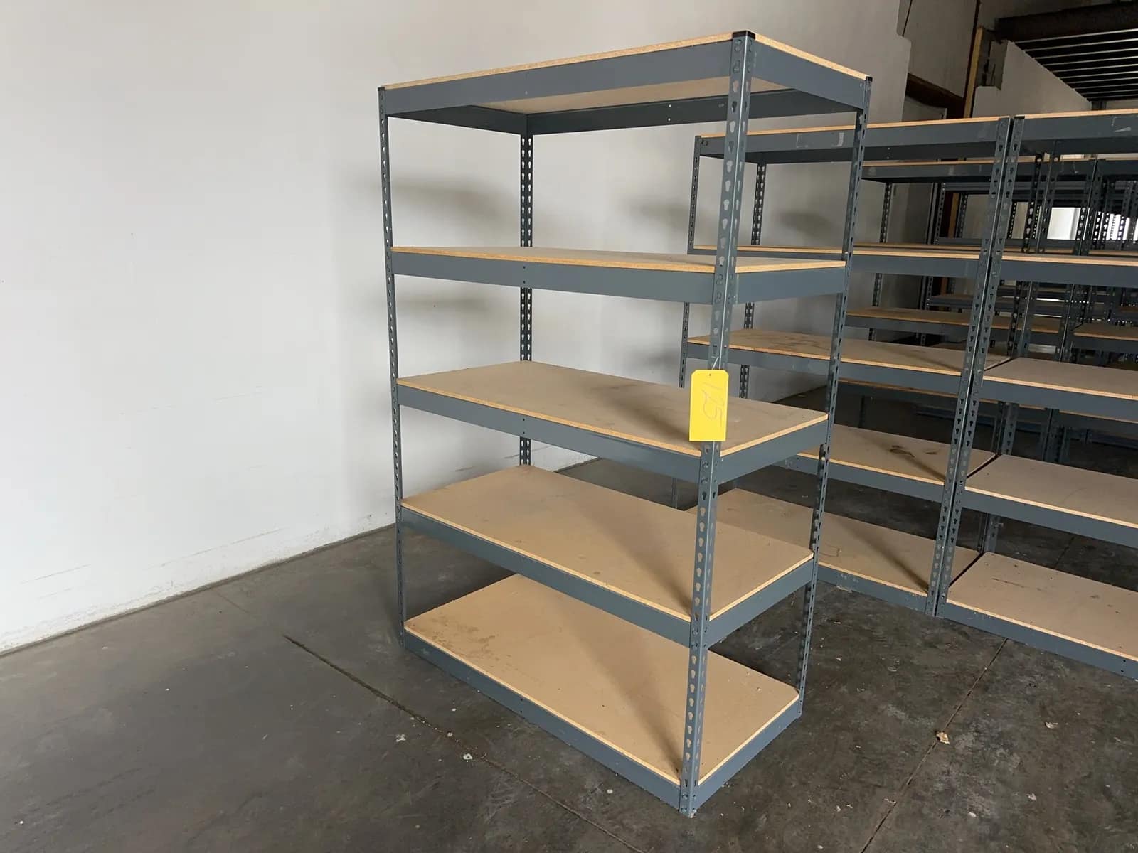 1-6-adjustable-metal-shelving-unit-msybnx53