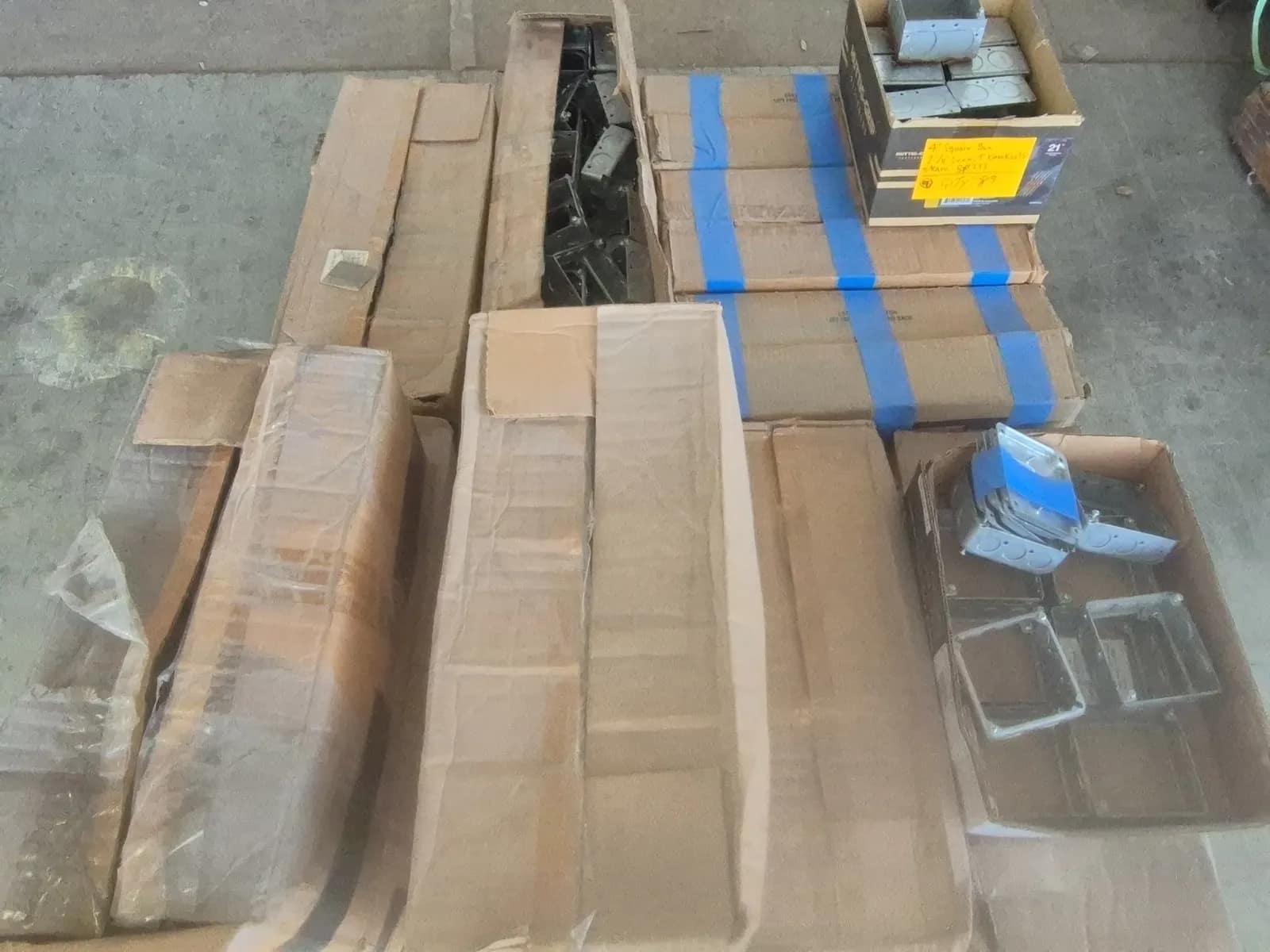 contents-of-pallet-combo-extension-thru-ring-00d694