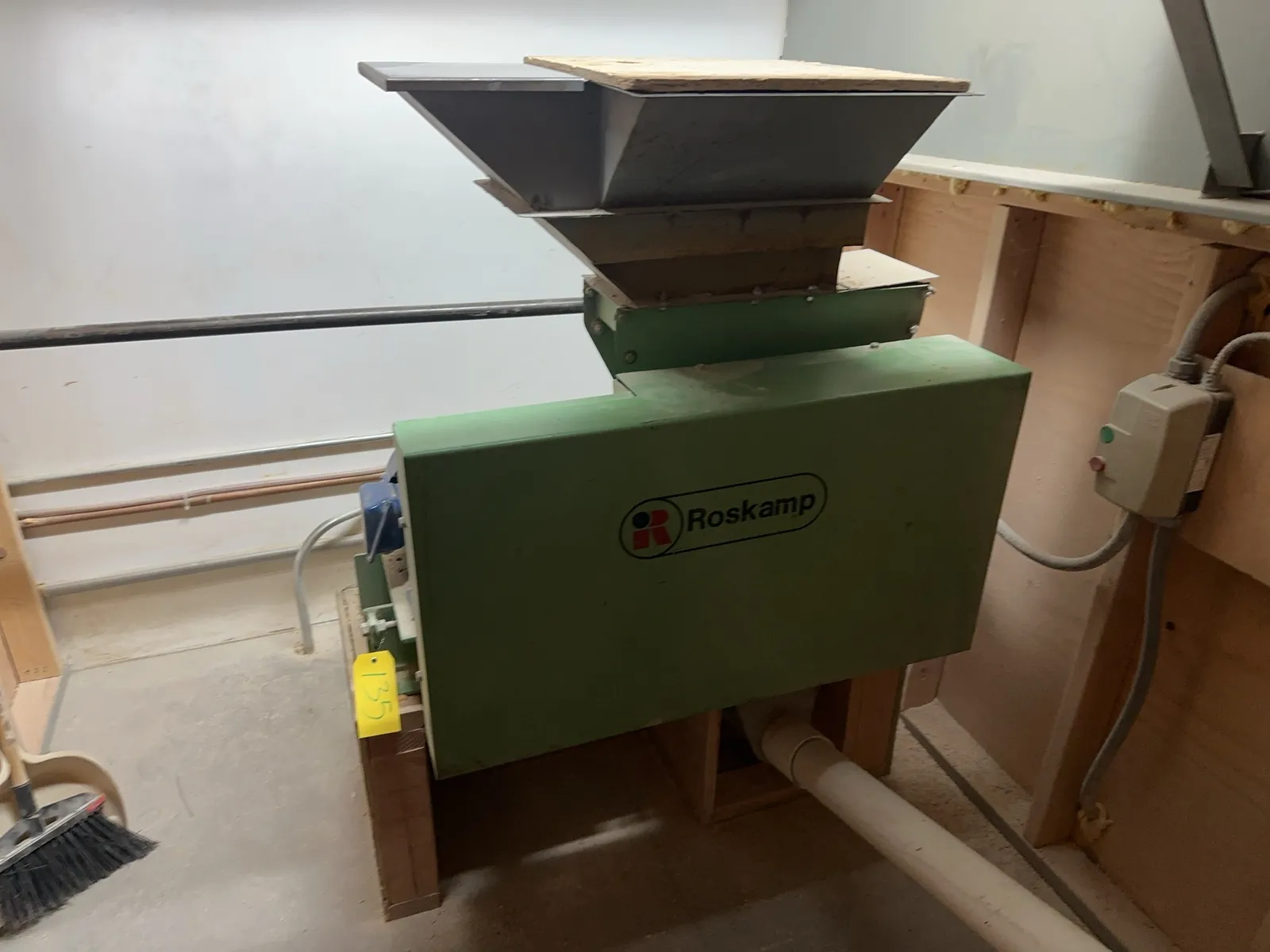 roskamp-grain-mill-fa327a