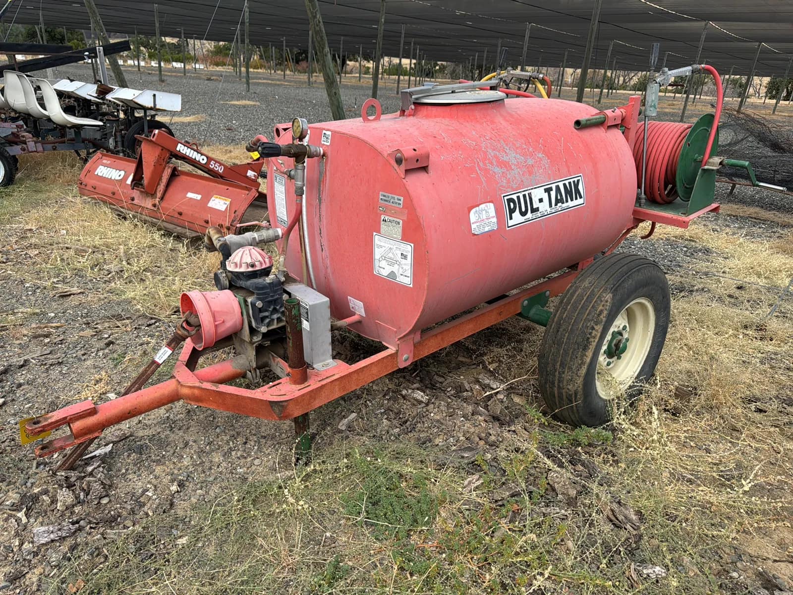rears-210-gallon-pul-tank-sprayer-muhf1p9z