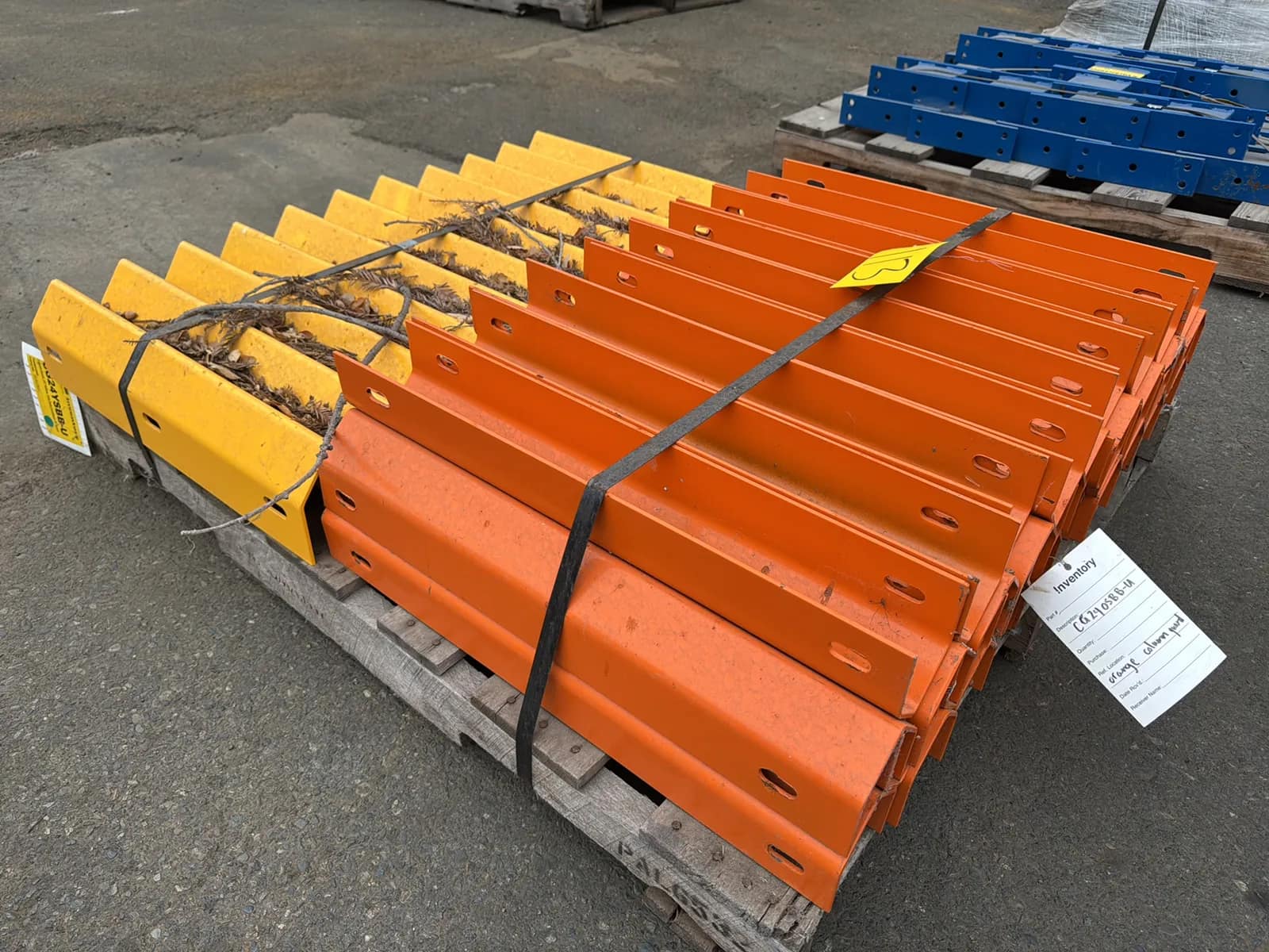 Pallet of 24” Column Guards, Side Bolt, photo 3 of 5