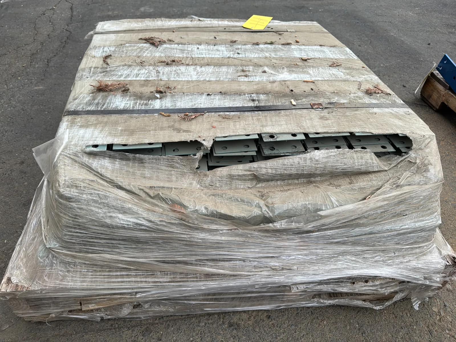 Pallet of 8” Teardrop Side Bolt Row Spacers, photo 5 of 5