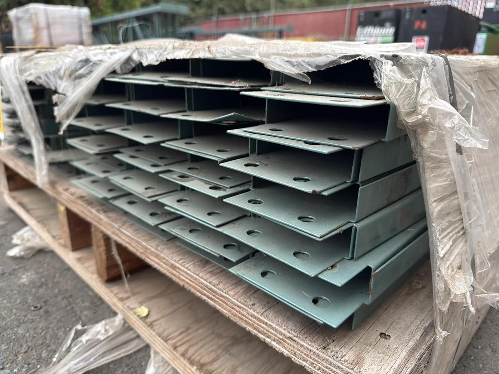 Pallet of 8” Teardrop Side Bolt Row Spacers, photo 4 of 5
