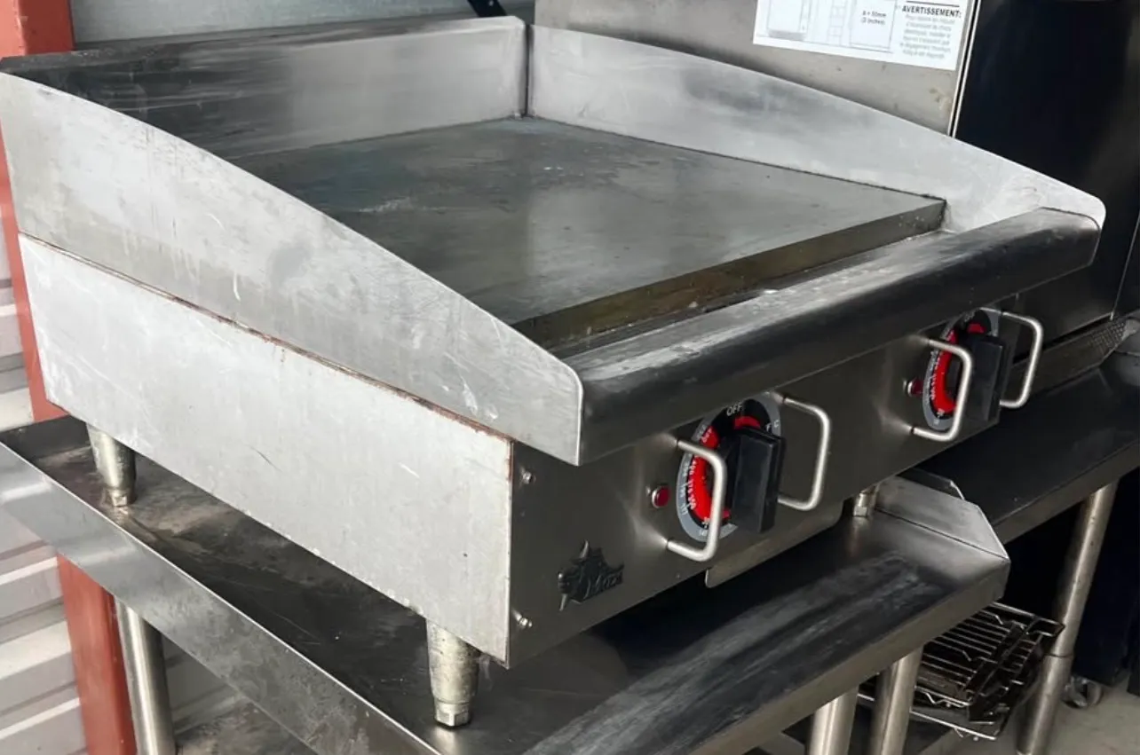 24-commercial-stainless-steel-flat-top-griddle-2462e0