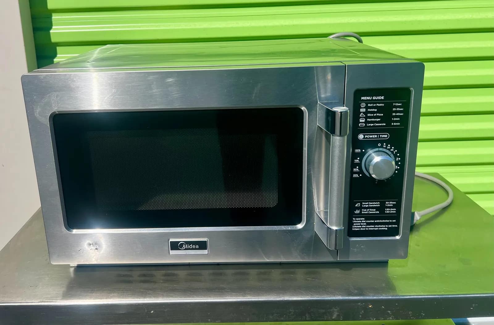 midea-stainless-steel-commercial-microwave-oven-with-dial-control-4b47e0