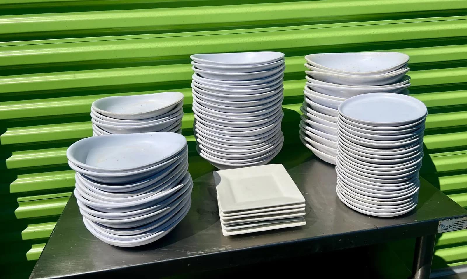 lot-of-assorted-white-dinnerware-set-including-plates-and-bowls-1a109b