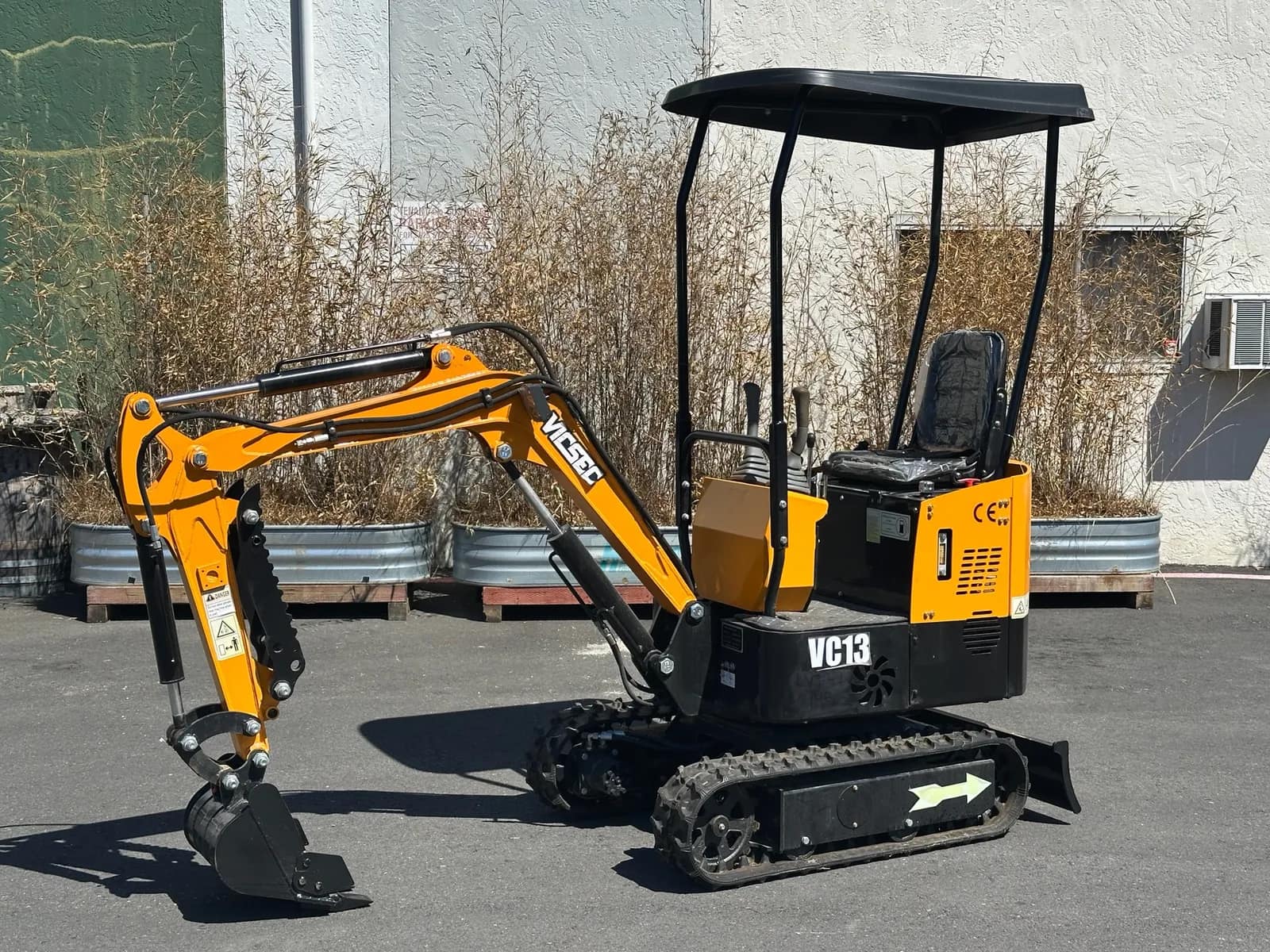 2026-vicsec-vc13-compact-mini-excavator-unused-mtup179w