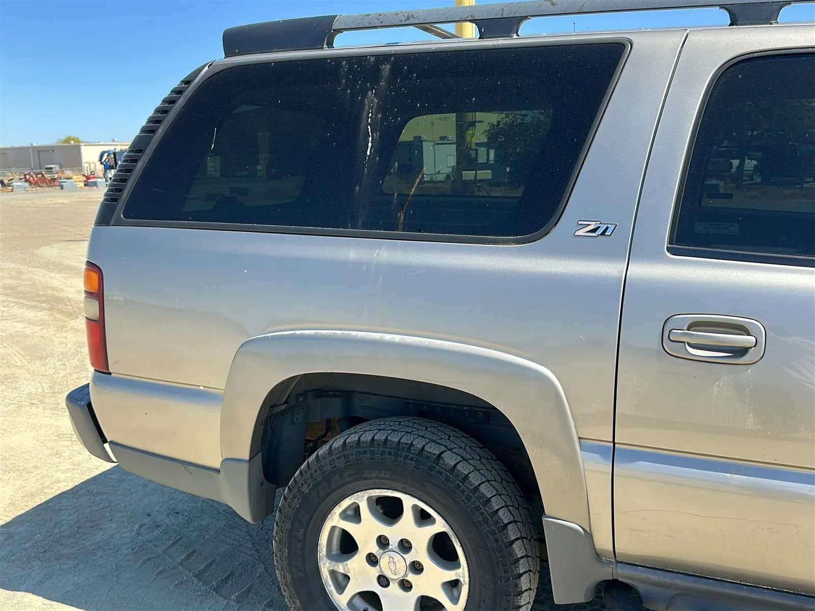 2001 Chevy Z71 Suburban, photo 19 of 69
