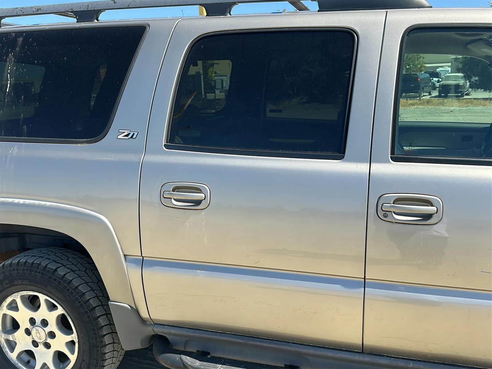 2001 Chevy Z71 Suburban, photo 18 of 69