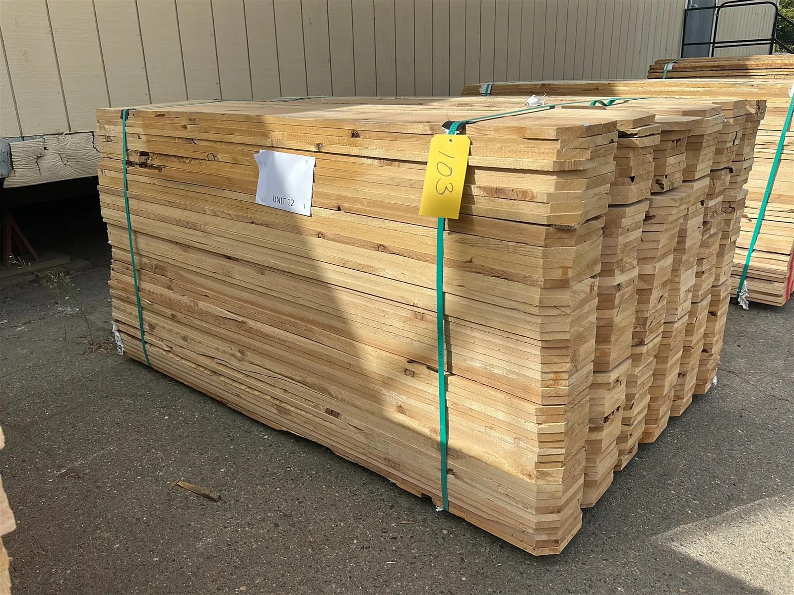 quantity-of-292-6-fencing-planks-1x8-cedar-mu1ozldj