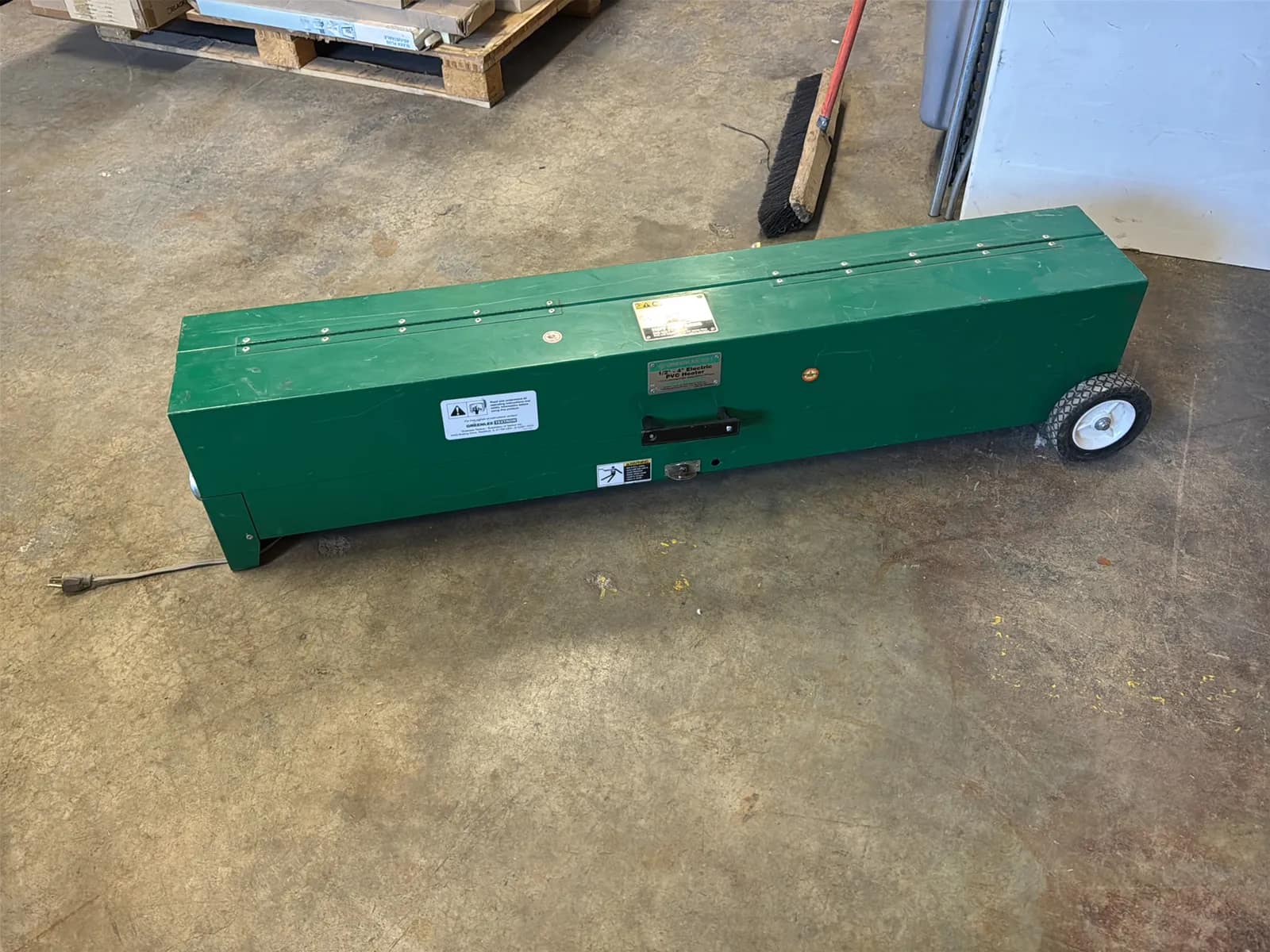 greenlee-1-2-4-electric-pvc-heater-a4c22f