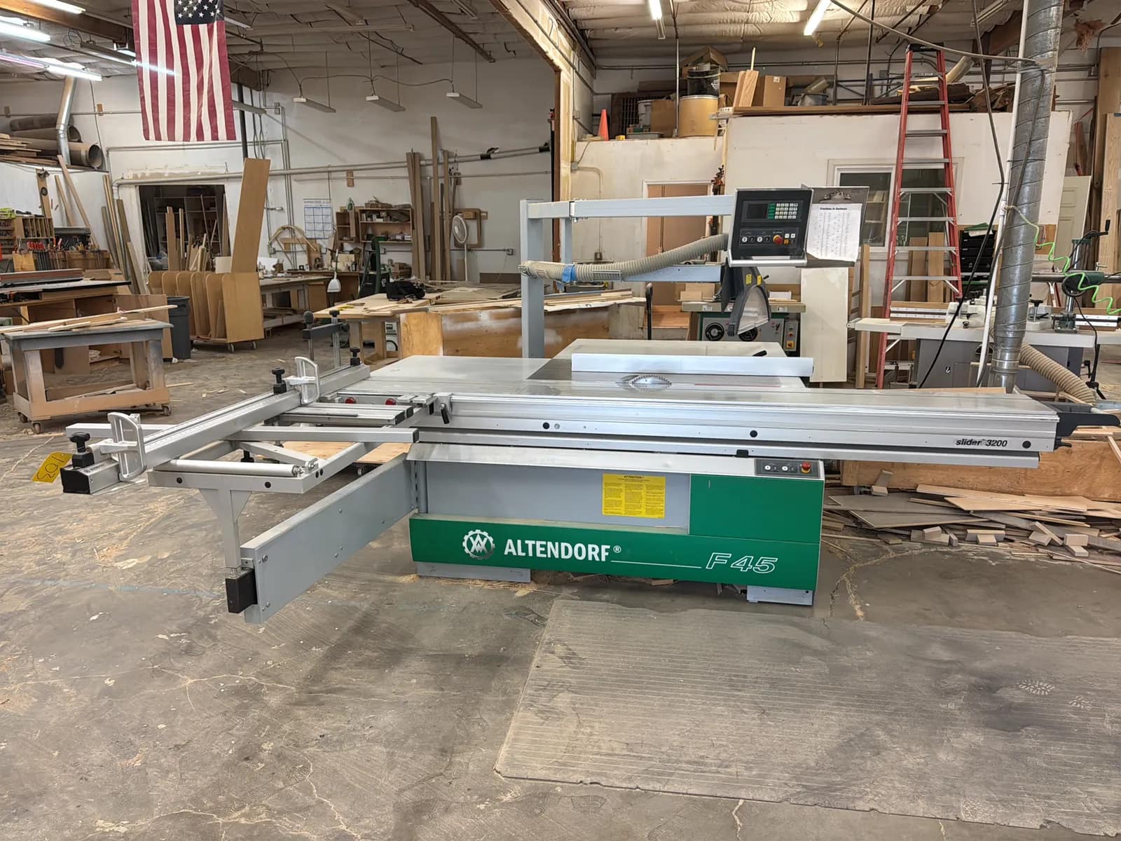 2013-altendorf-f45-slider-3200-table-saw-mufvocev