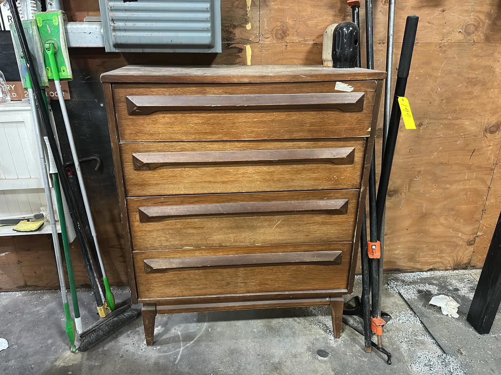 wood-drawer-with-3-pipe-clamps-39b897