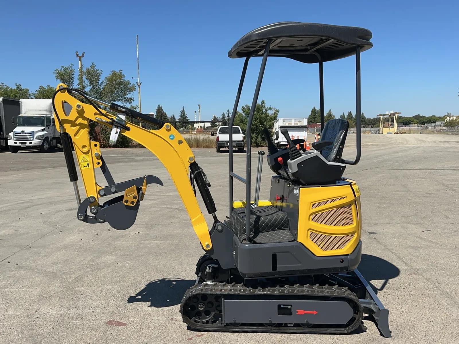 2026-starvox-sv20r-mini-excavator-unused-mu68srta