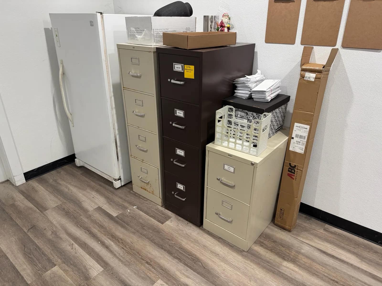 3-file-cabinets-contents-not-included-mubnv37p