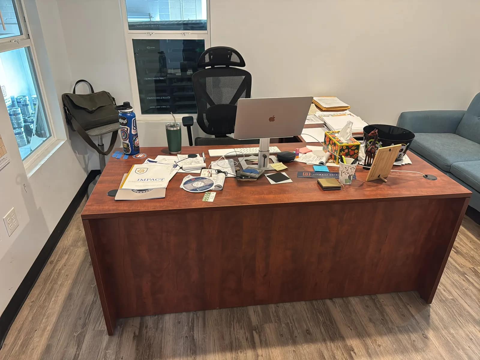 desk-and-two-chairs-contents-not-included-mubomsis