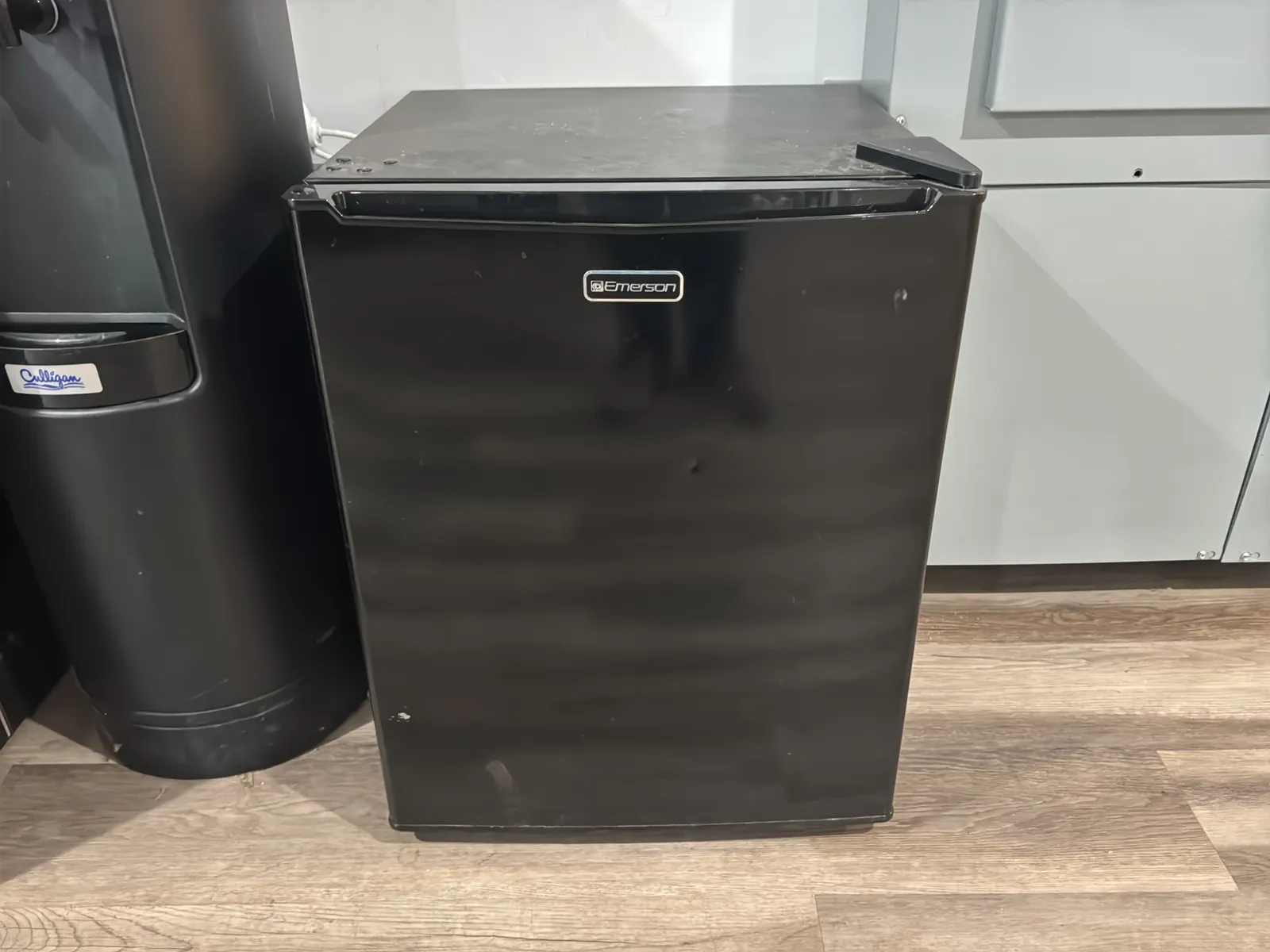 emerson-mini-fridge-muboppgu