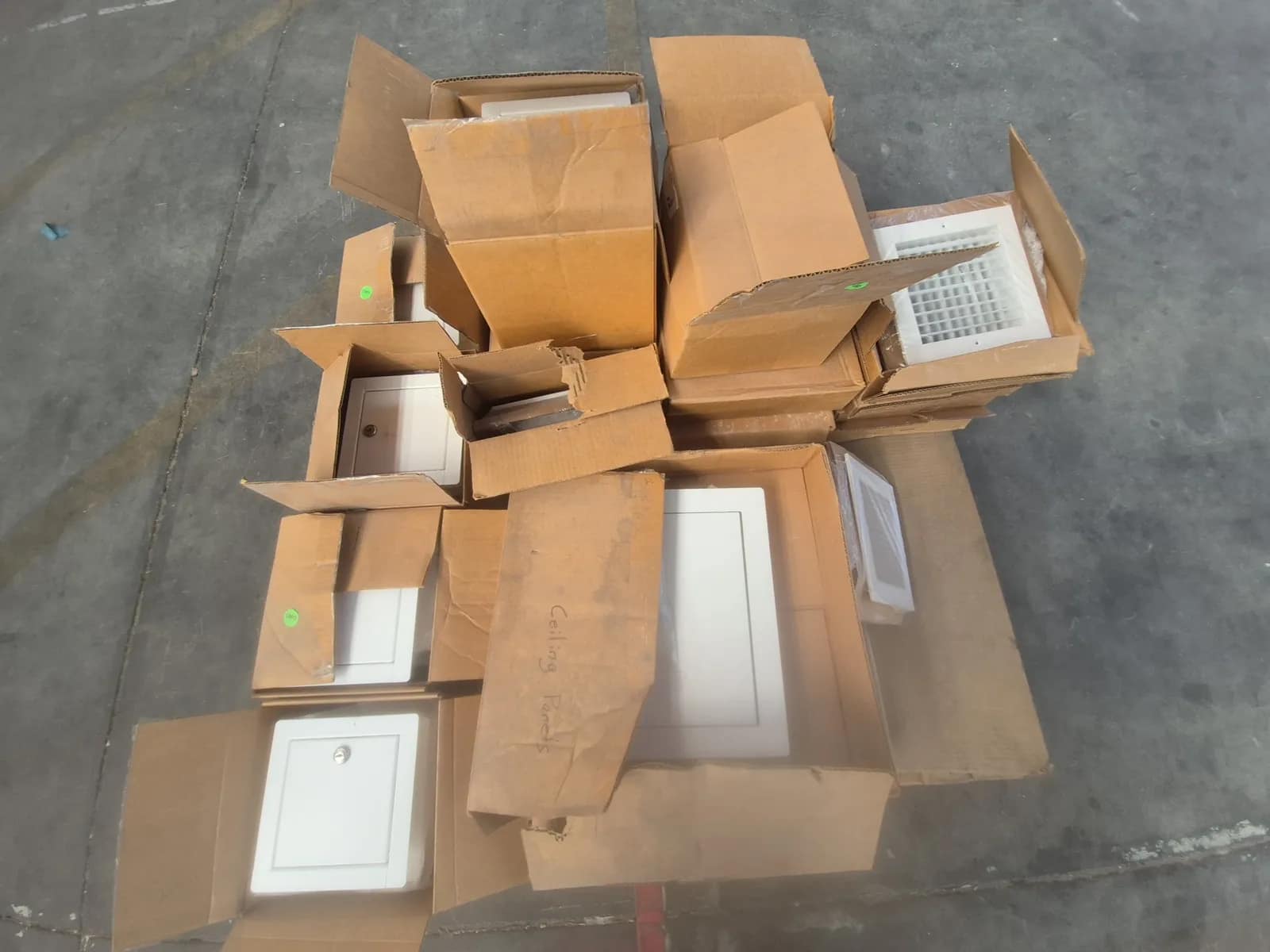 contents-of-pallet-assortment-of-vent-grill-various-access-panels-a3fa0b