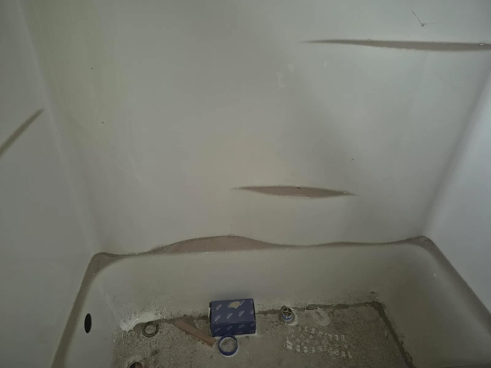 2-left-handed-tubshower-6030-mufrno22