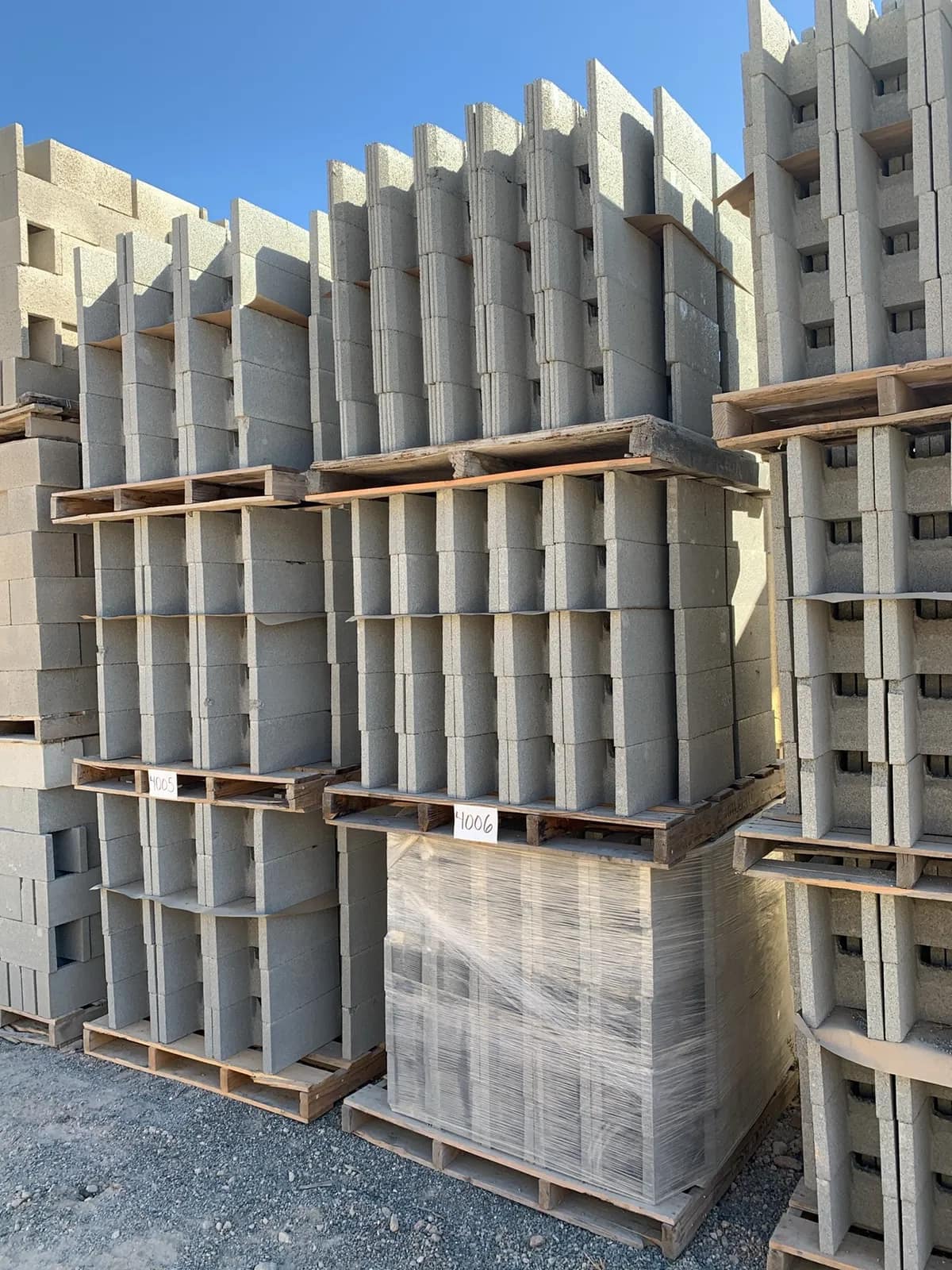 (3) Pallets 8x8x16 Double Open End Bond Beam Gray, photo 3 of 3