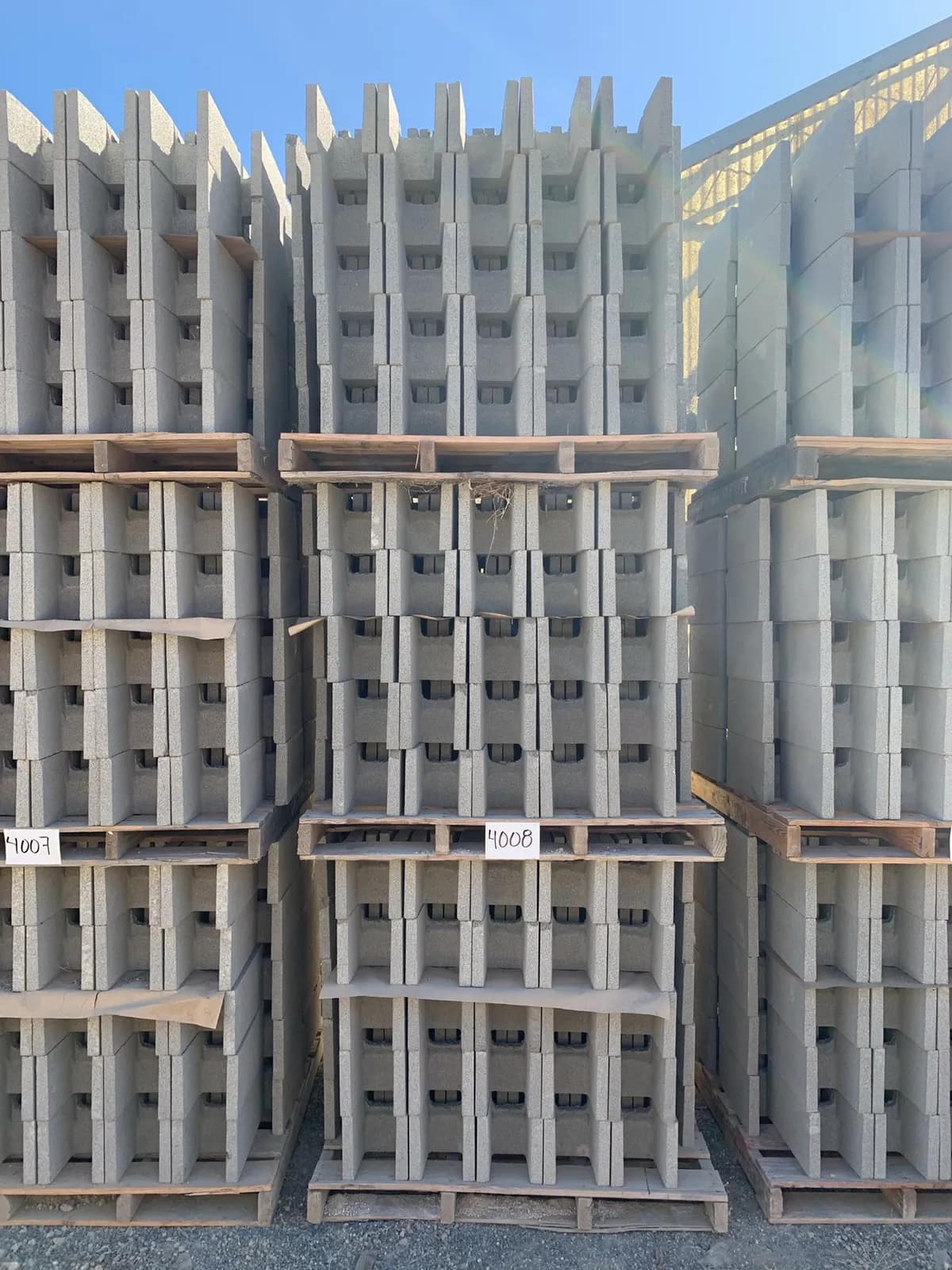3-pallets-8x8x16-double-open-end-bond-beam-gray-b49b05