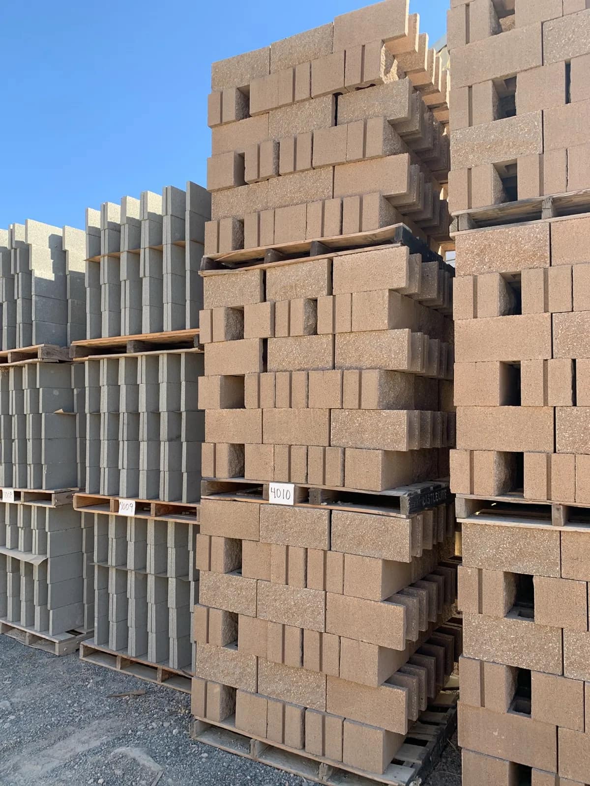 (3) Pallets 8x8x16 Split One Side Open End Standard Tan, photo 3 of 3