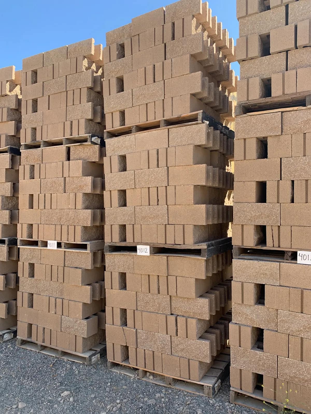 (3) Pallets 8x8x16 Split One Side Open End Standard Tan, photo 3 of 3