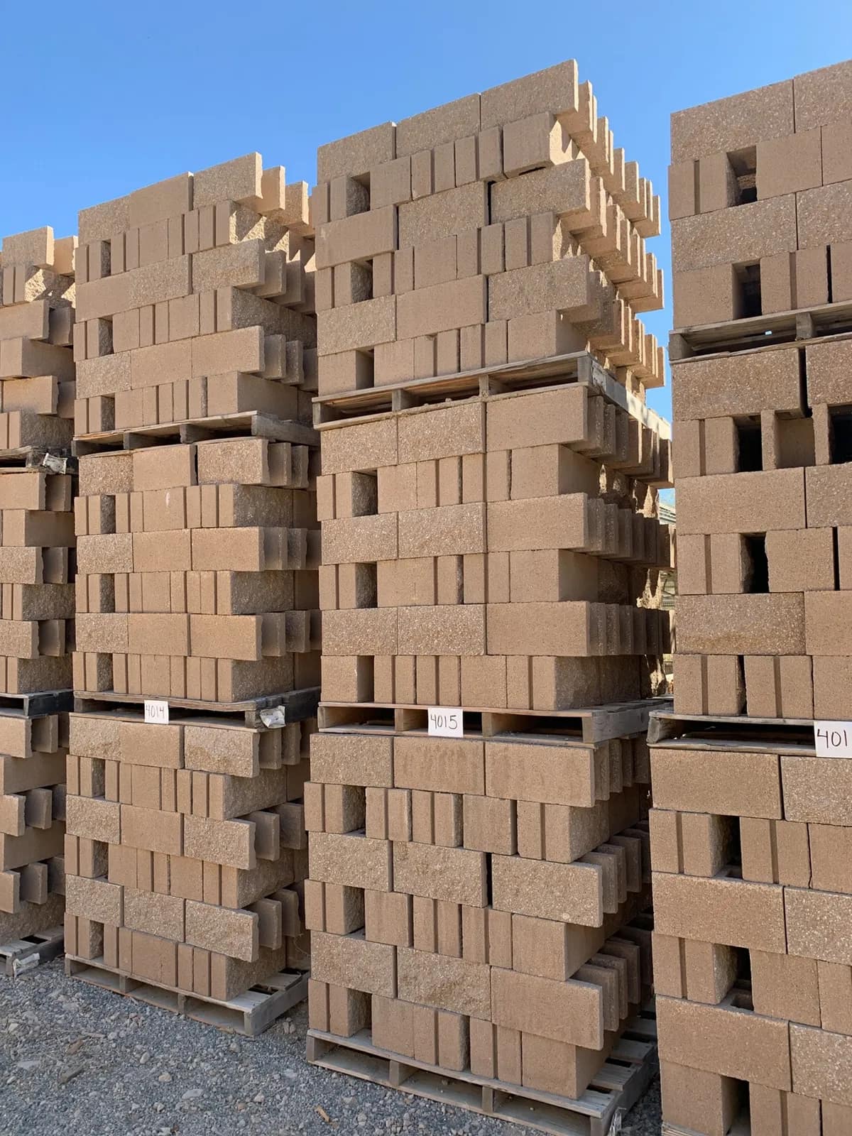 (3) Pallets 8x8x16 Split One Side Open End Standard Tan, photo 3 of 3