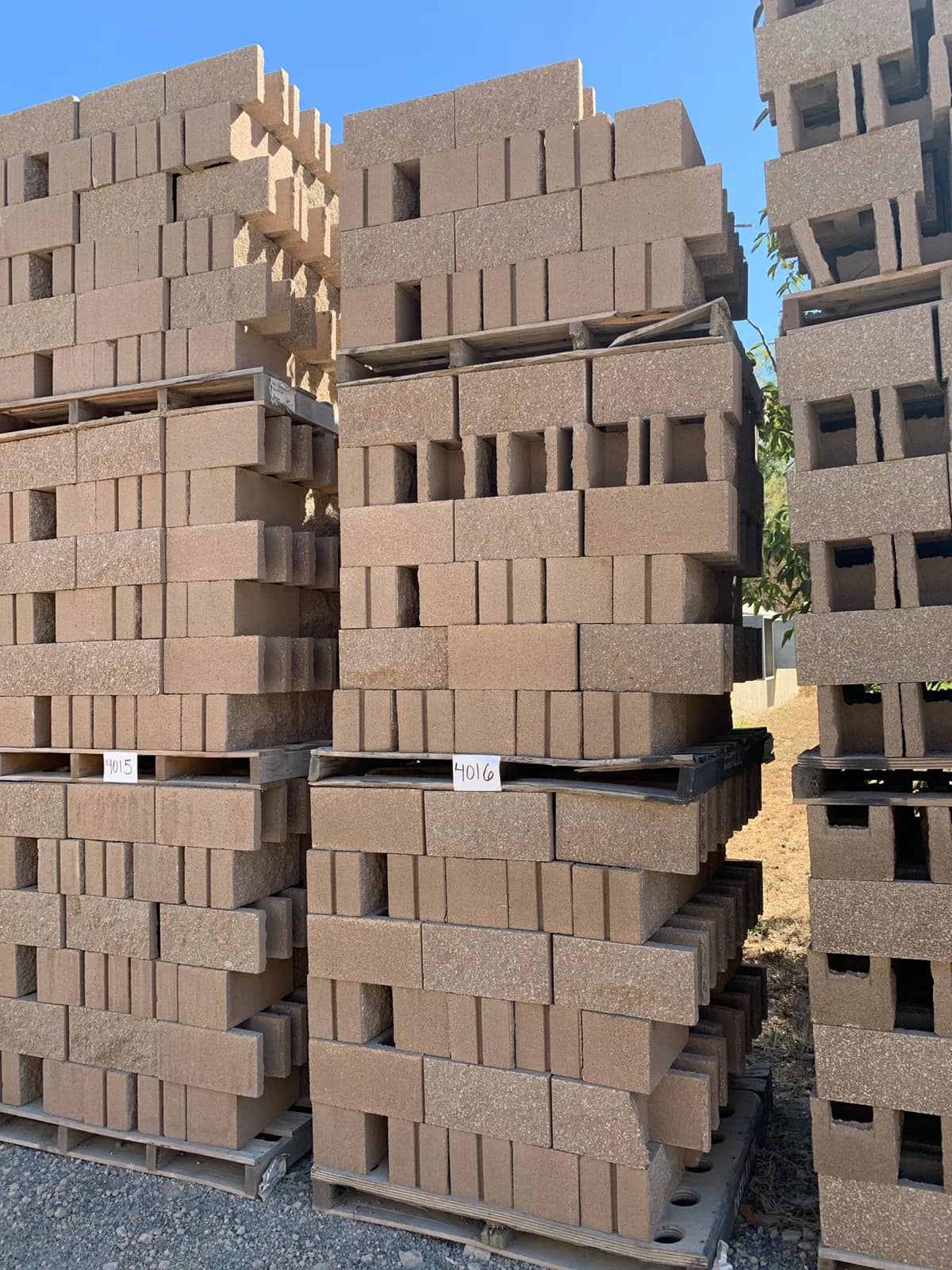(3) Pallets 8x8x16 Split One Side Open End Standard Tan, photo 3 of 3
