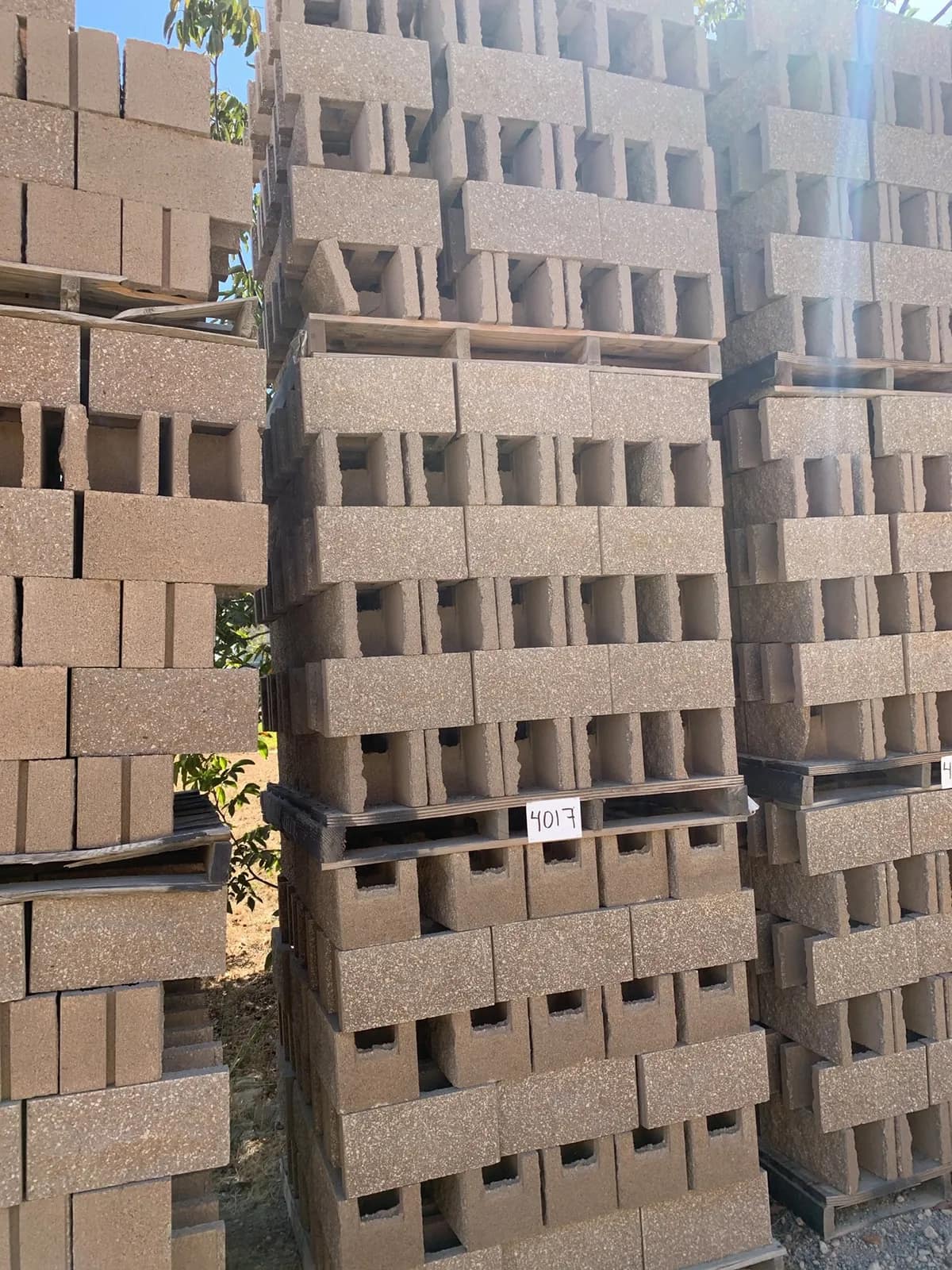 (3) Pallets 8x8x16 Split One Side Open End Bond Beam Tan, photo 2 of 3